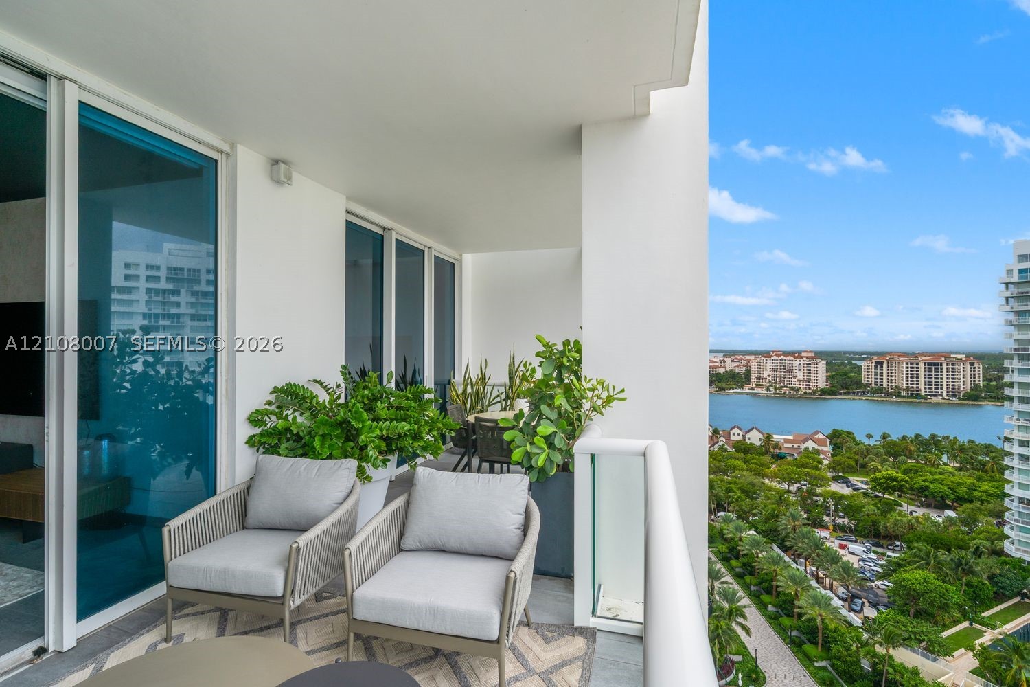 50 S Pointe Dr #1805 Miami Beach, FL 33139