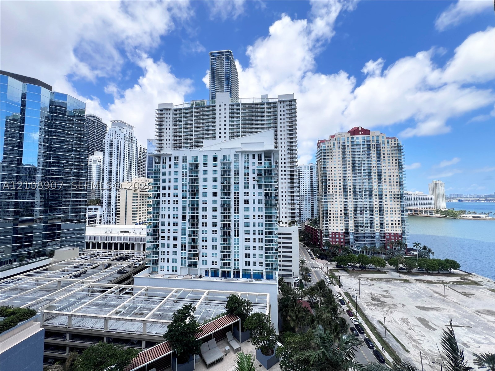 image Brickell House30