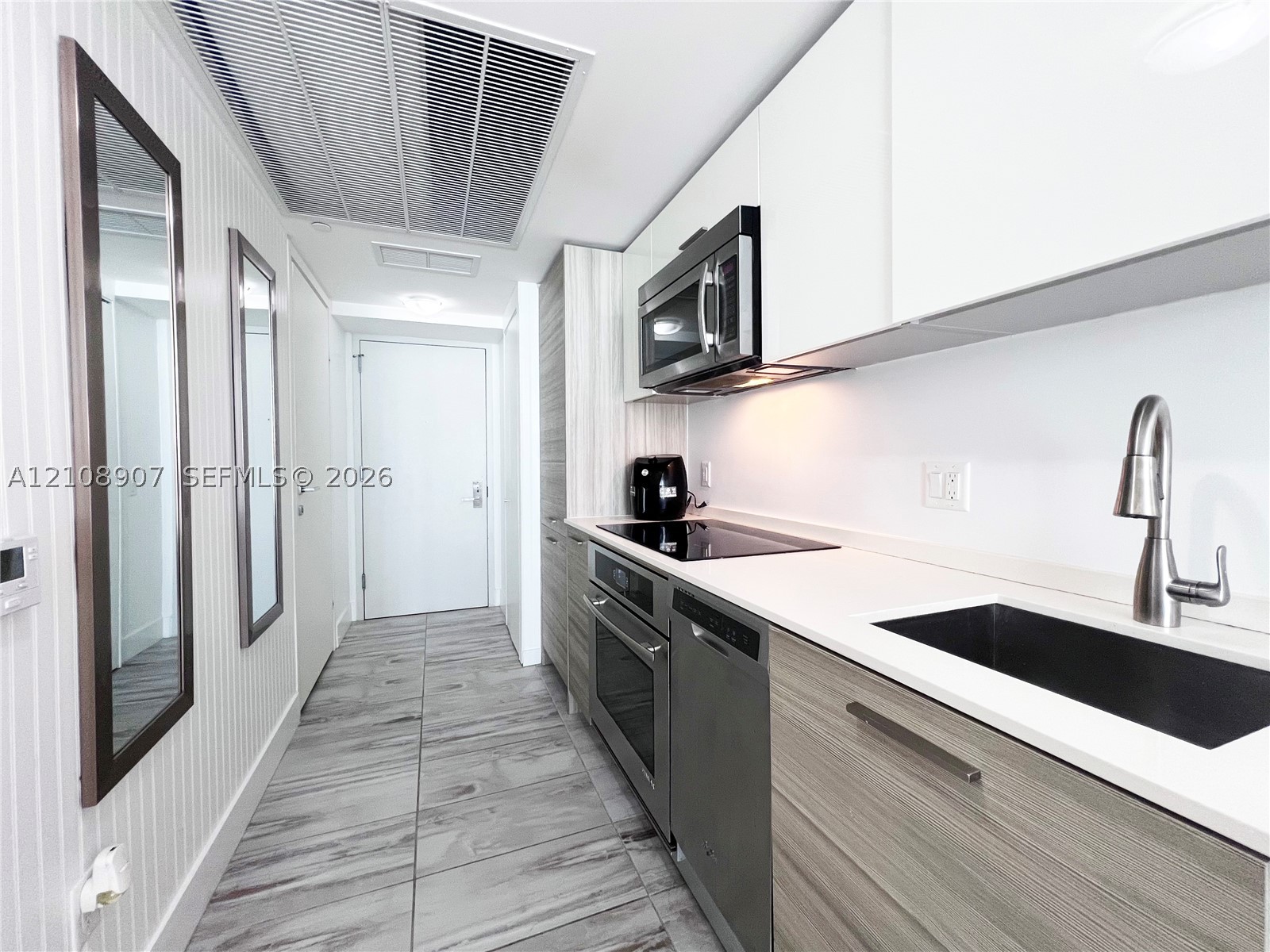 image Brickell House5