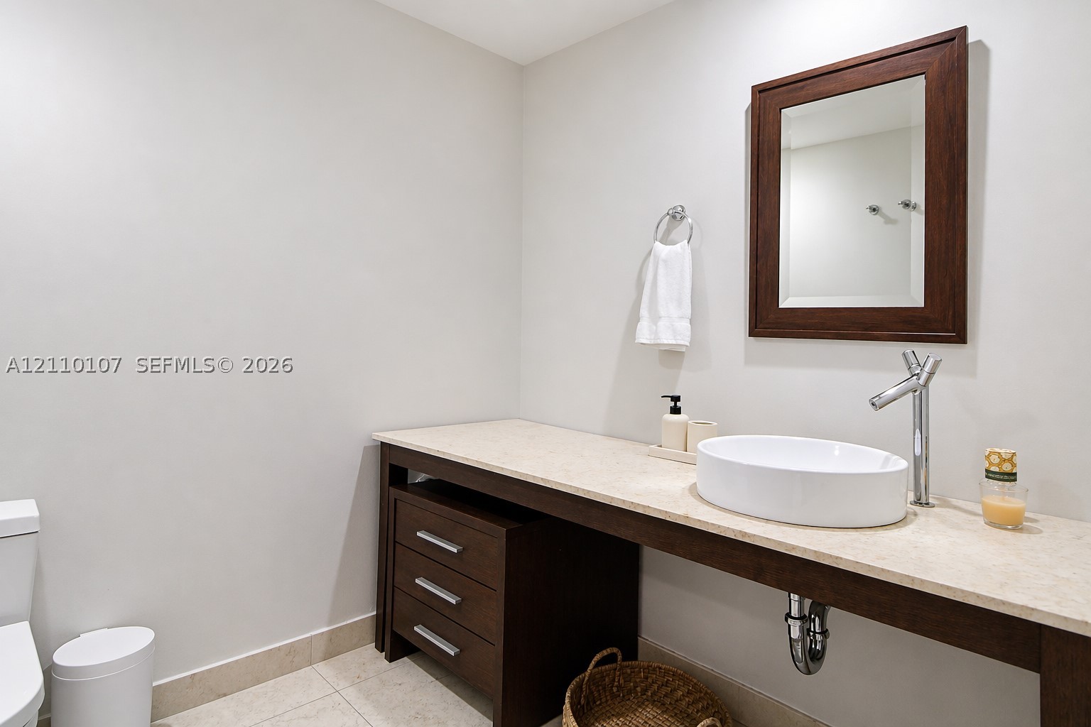 465 Brickell Ave #4604 Miami, FL 33131
