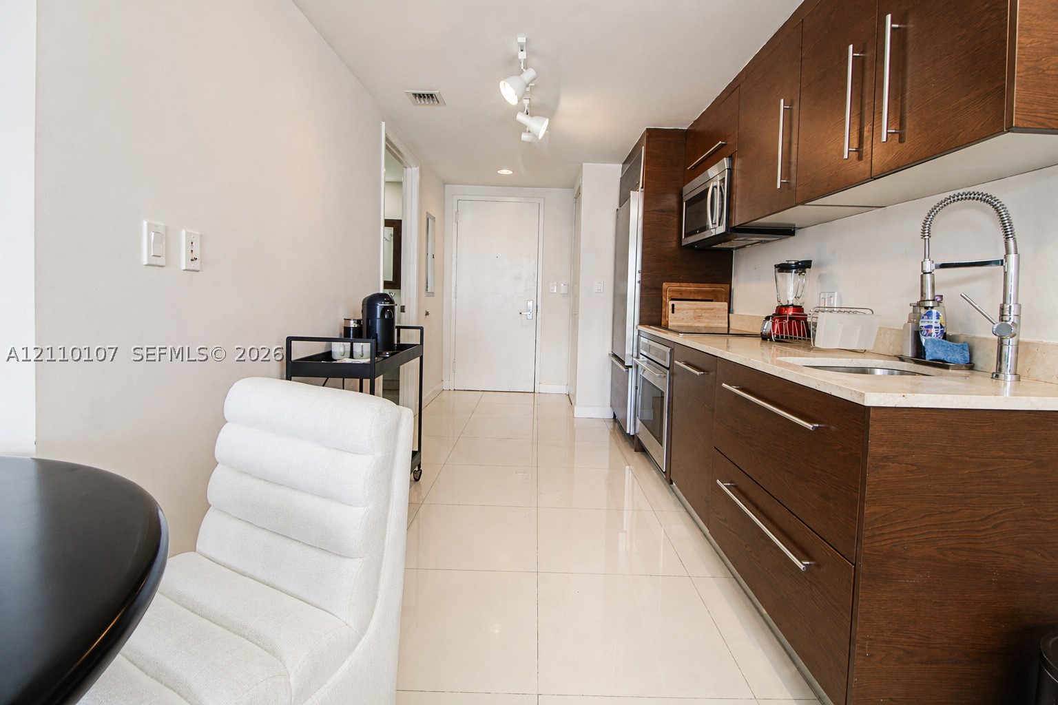 465 Brickell Ave #4604 Miami, FL 33131