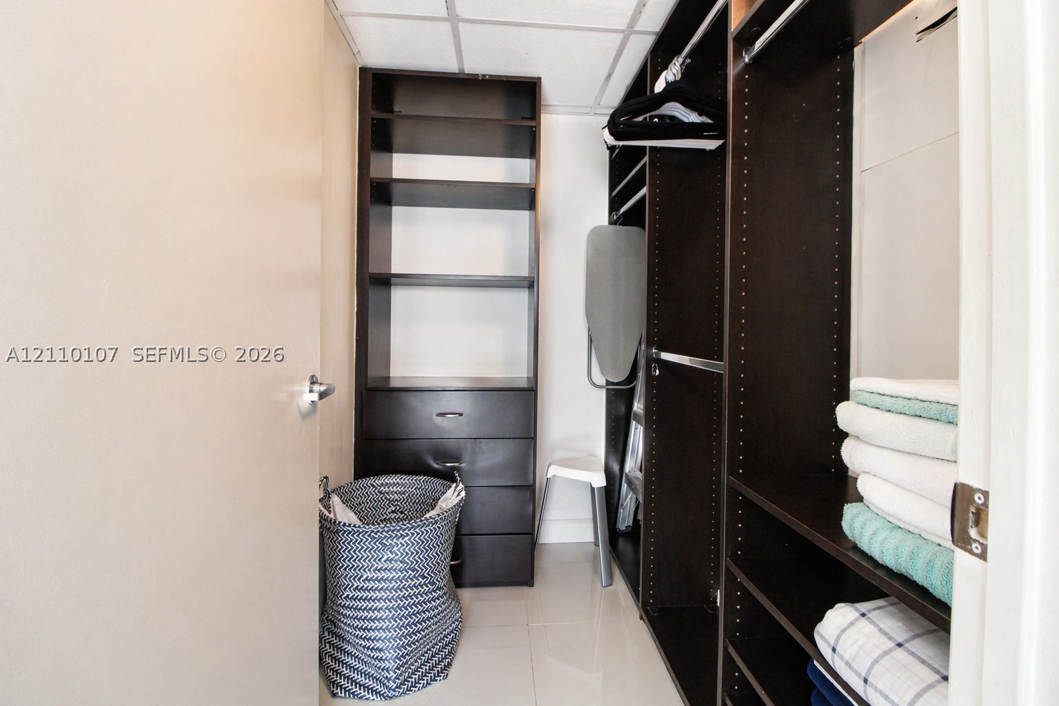 465 Brickell Ave #4604 Miami, FL 33131