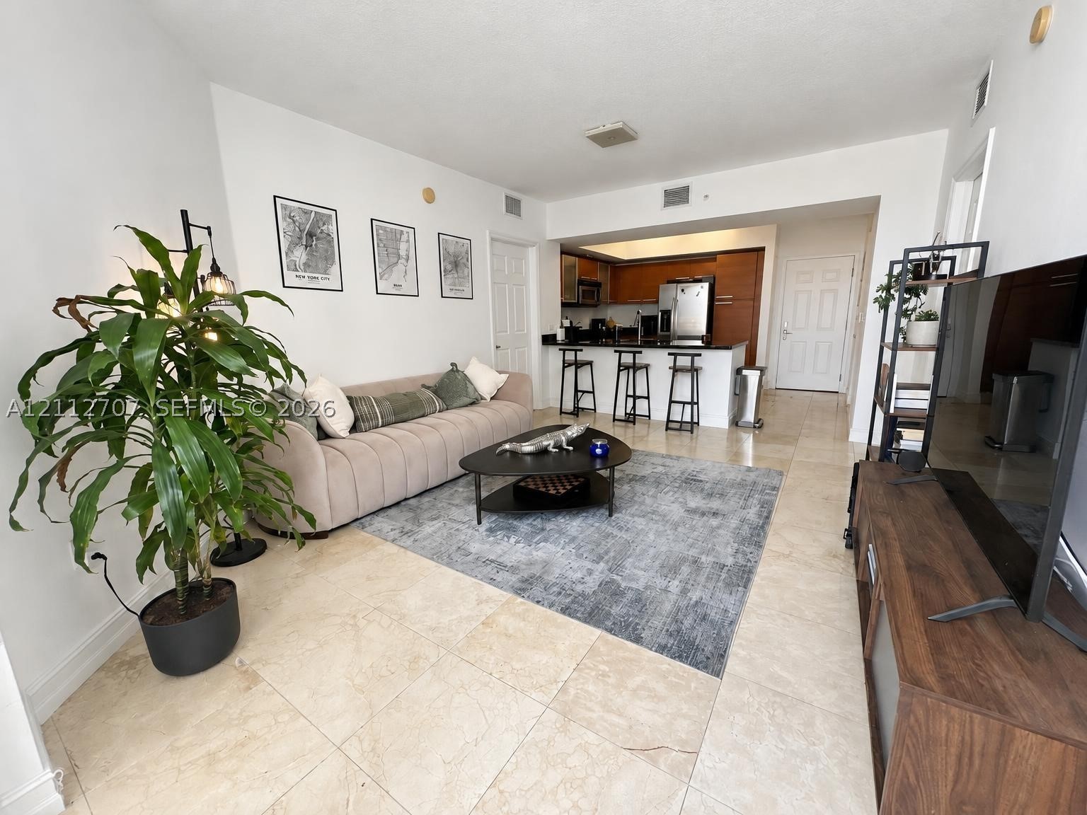 2030 S Douglas Rd #617