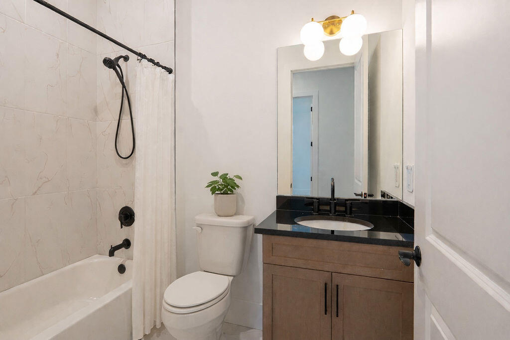 2293 SE Canopy Cv Port St Lucie, FL 34984