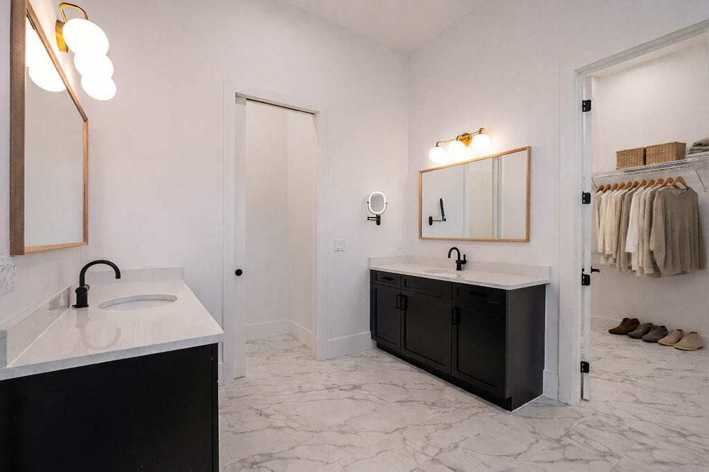 2293 SE Canopy Cv Port St Lucie, FL 34984