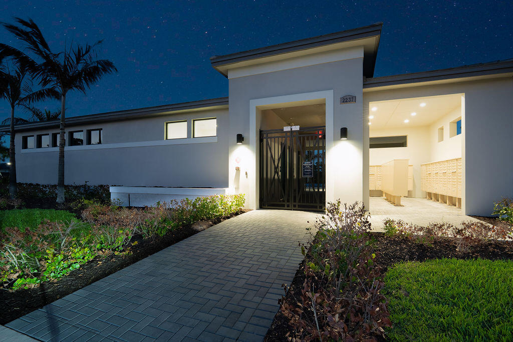 2293 SE Canopy Cv Port St Lucie, FL 34984