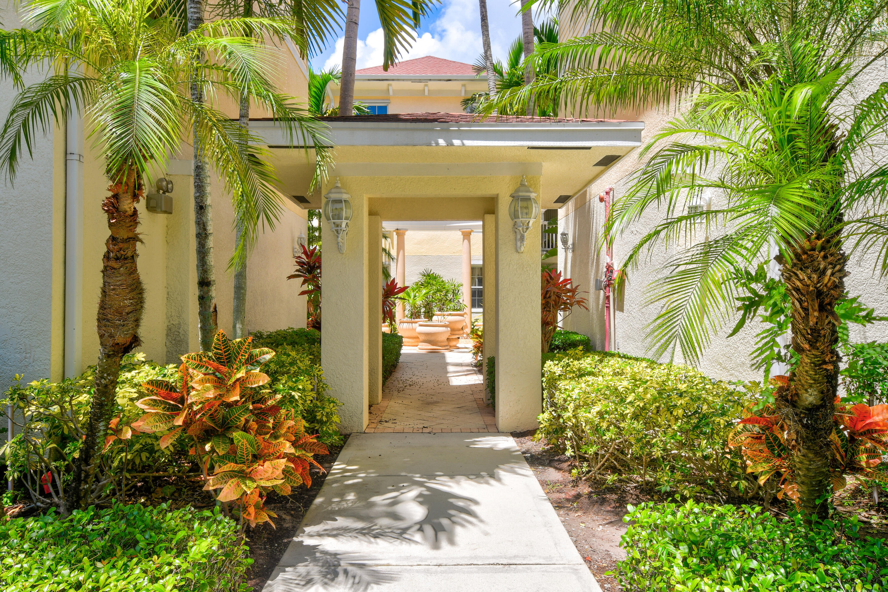 224 Murcia #305 Jupiter, FL 33458