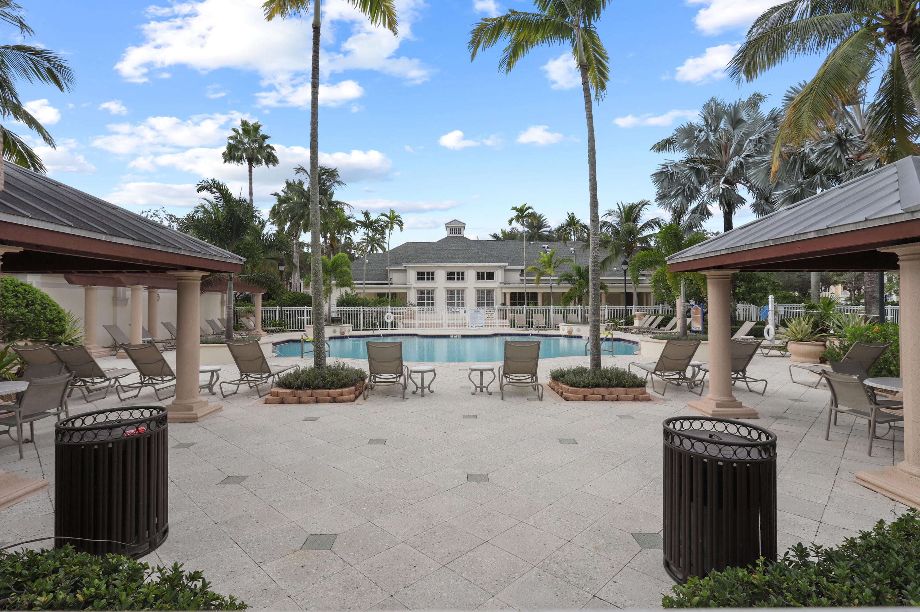 224 Murcia #305 Jupiter, FL 33458