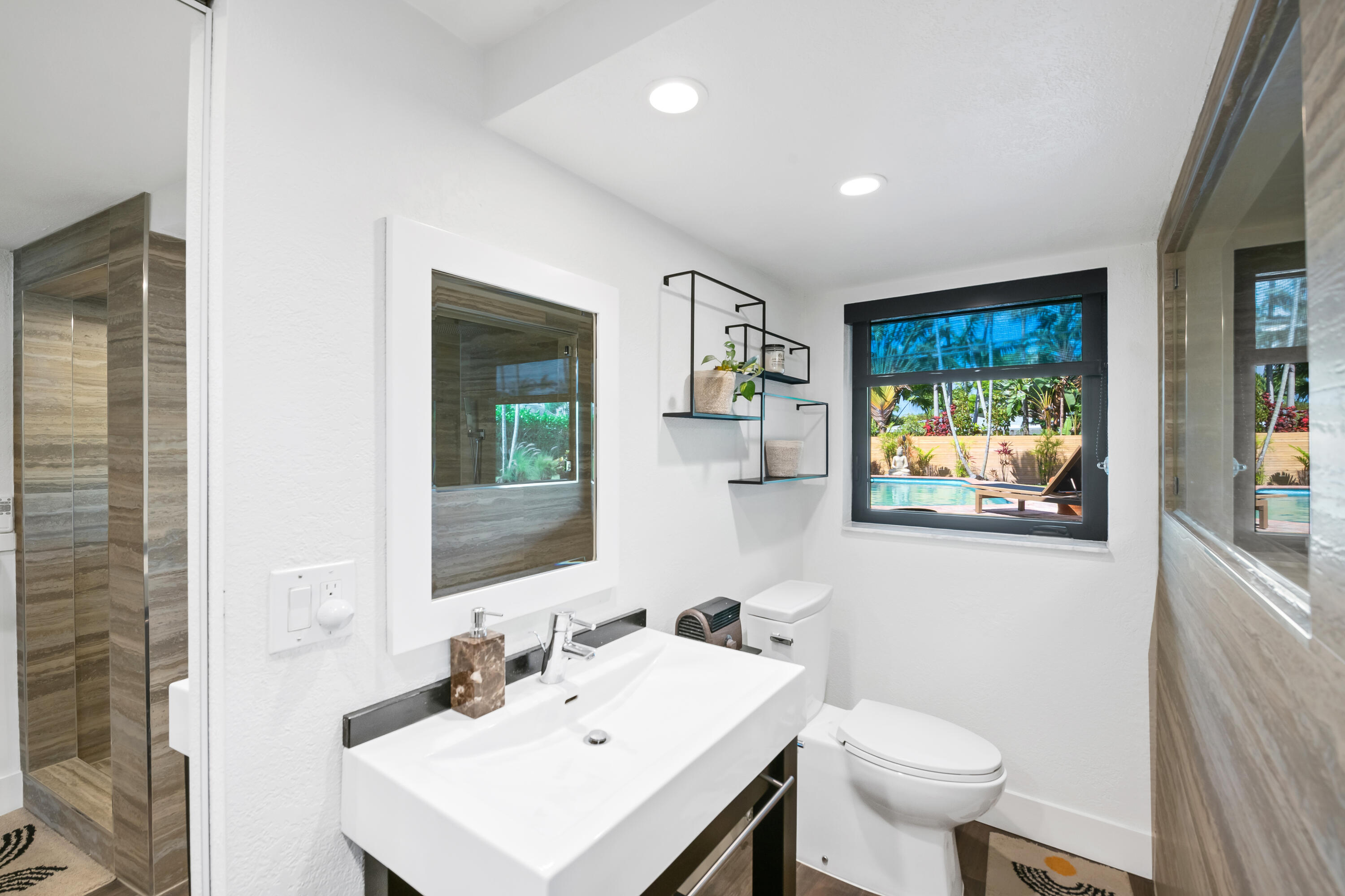 1529 NE 17th Fort Lauderdale, FL 33304