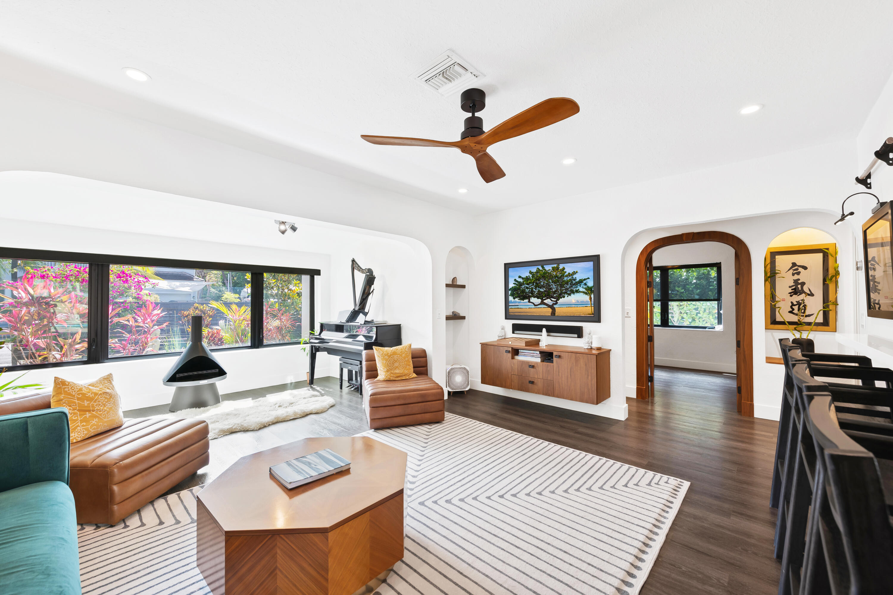 1529 NE 17th Fort Lauderdale, FL 33304