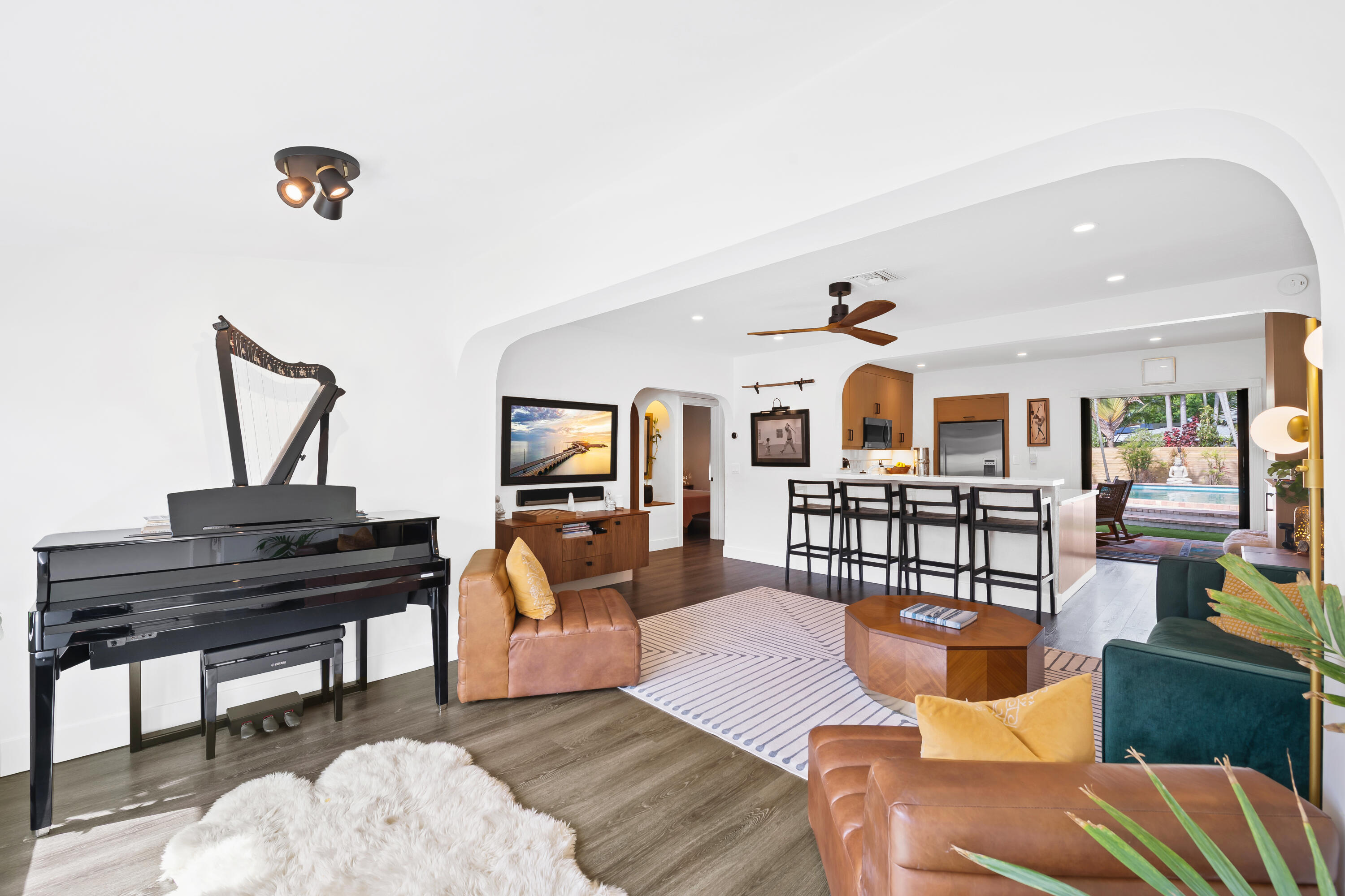 1529 NE 17th Fort Lauderdale, FL 33304