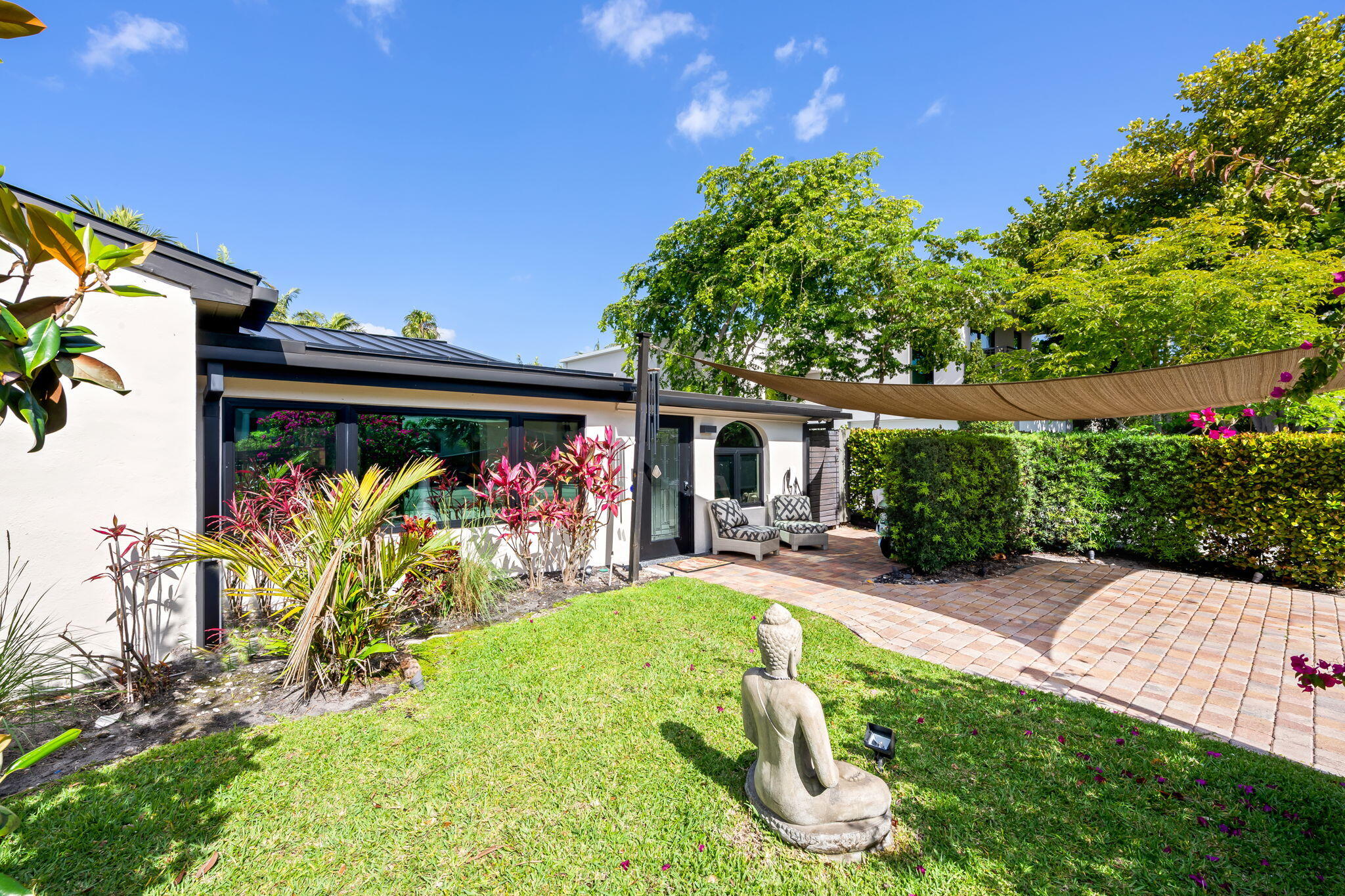 1529 NE 17th Fort Lauderdale, FL 33304