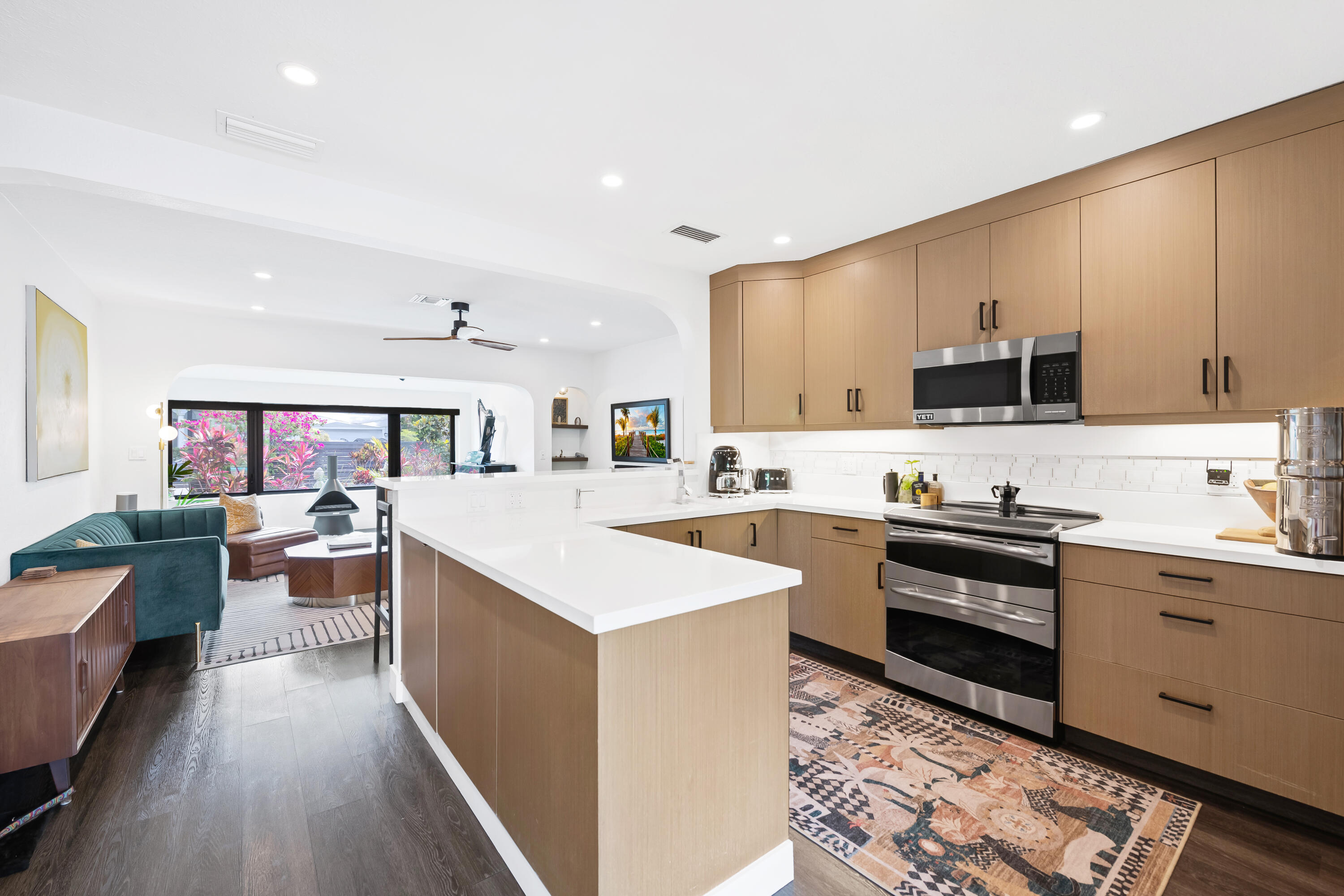 1529 NE 17th Fort Lauderdale, FL 33304