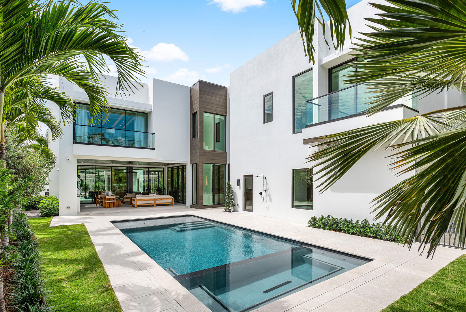 303 S Maya Palm Boca Raton, FL 33432