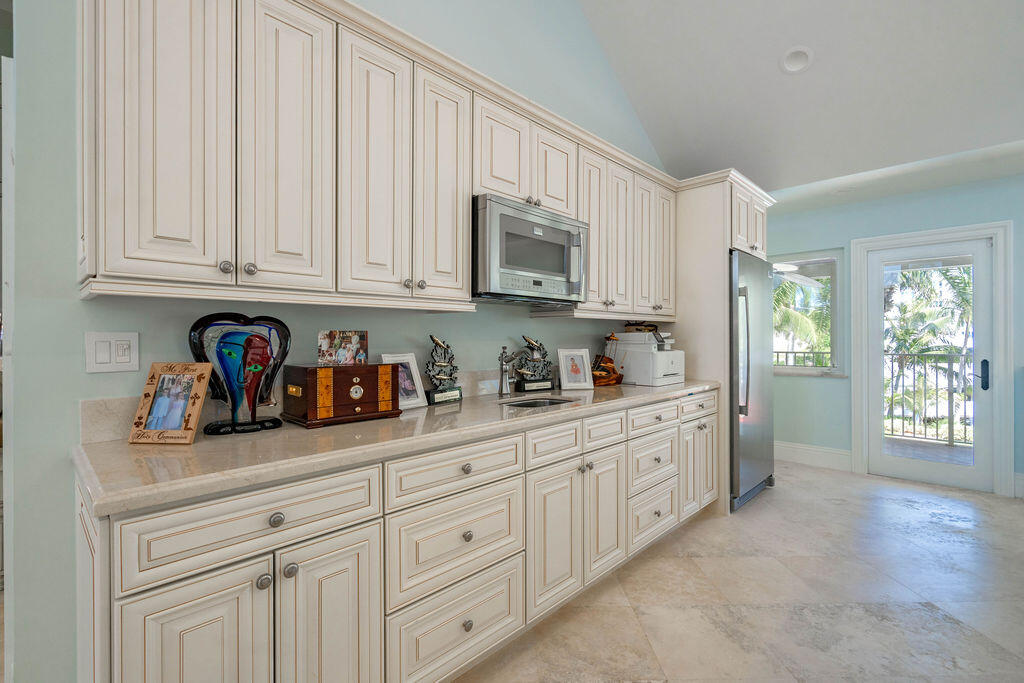 4130 NE 31st Lighthouse Point, FL 33064