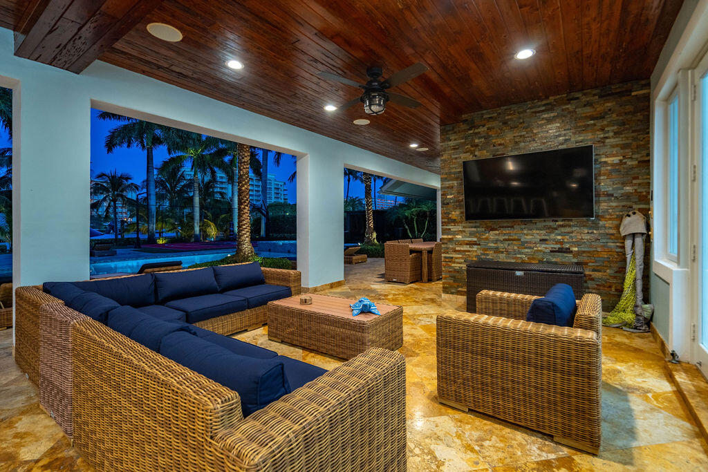 4130 NE 31st Lighthouse Point, FL 33064