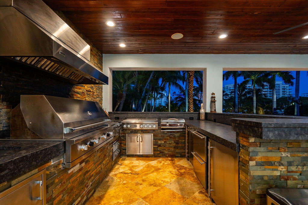 4130 NE 31st Lighthouse Point, FL 33064