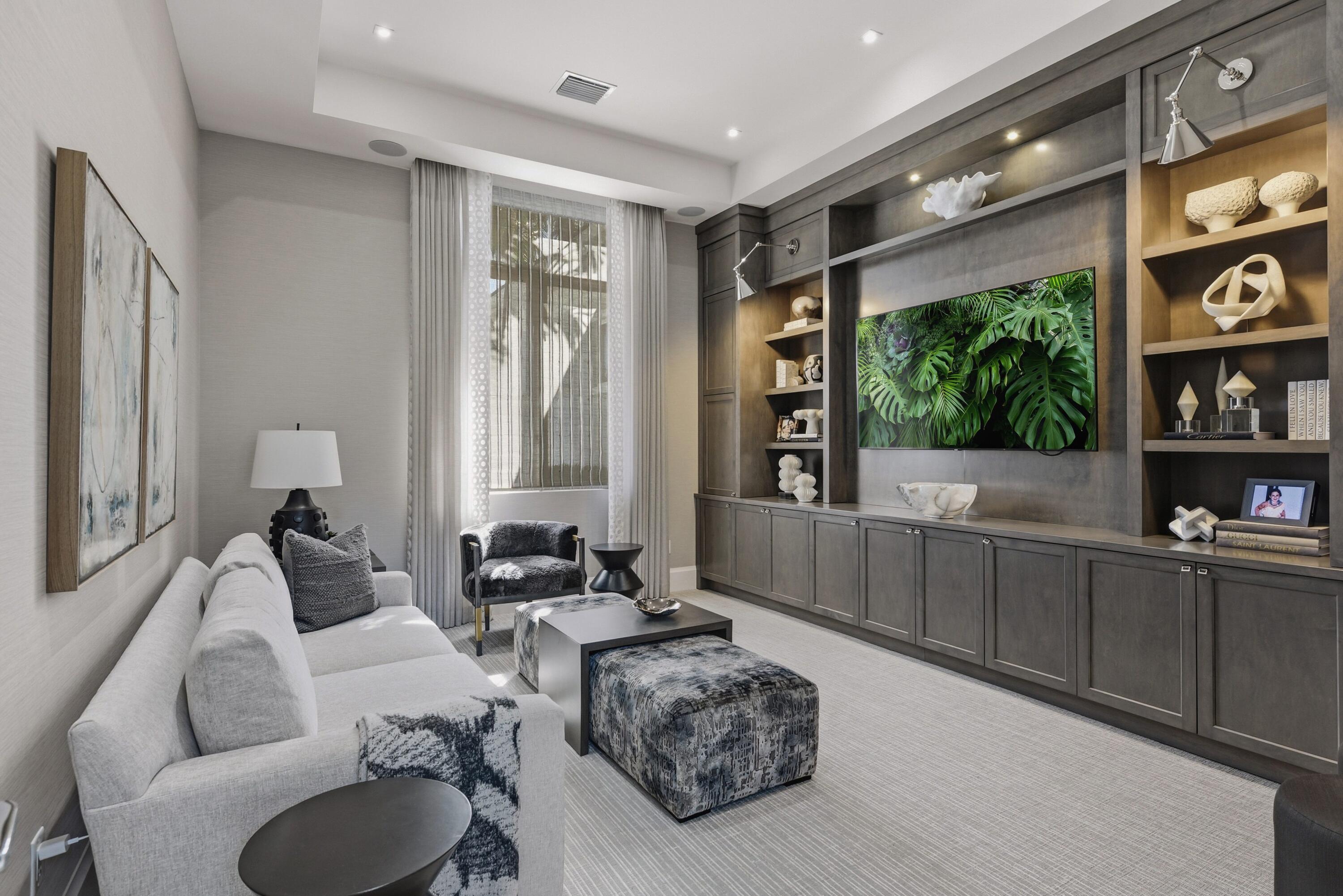 17661 Scarsdale Boca Raton, FL 33496