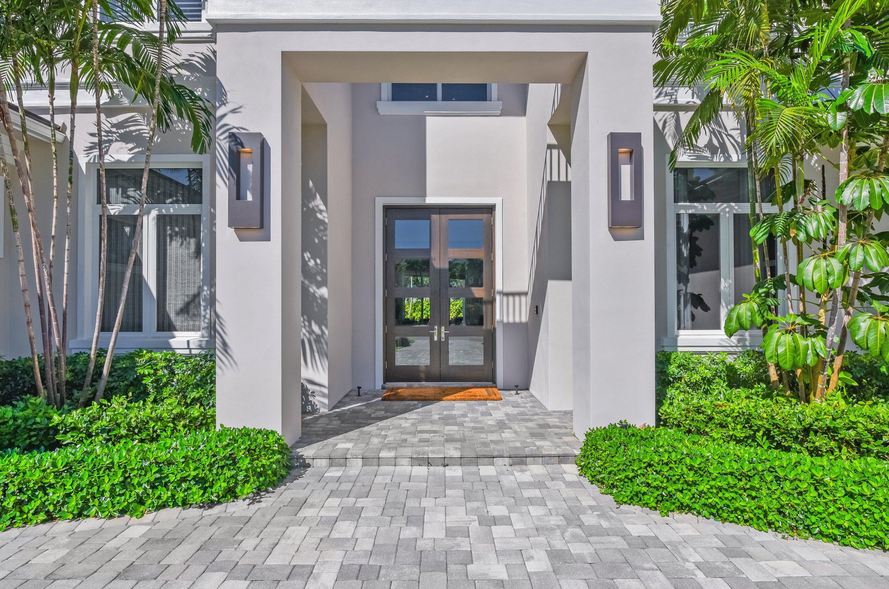 17661 Scarsdale Boca Raton, FL 33496