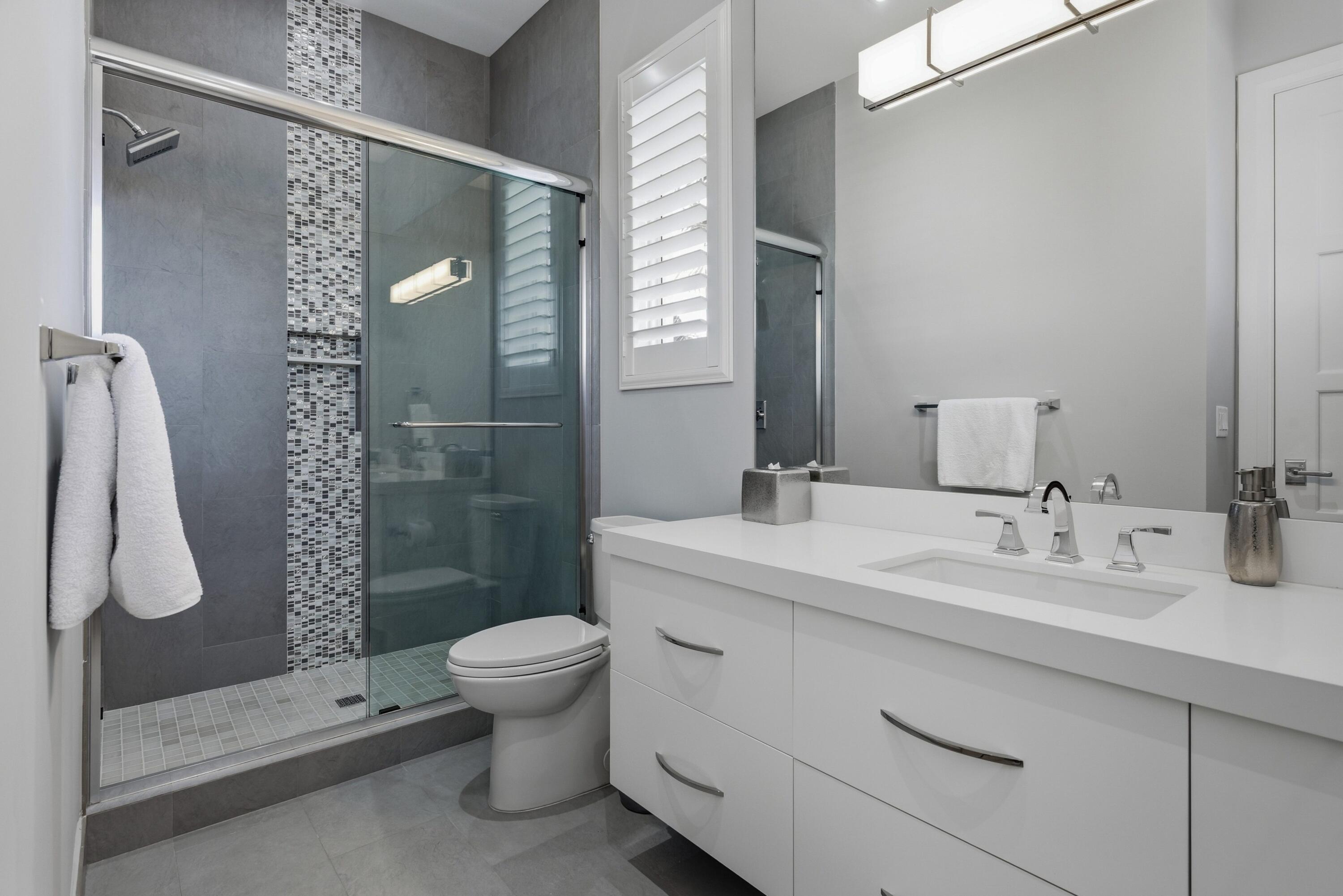17661 Scarsdale Boca Raton, FL 33496