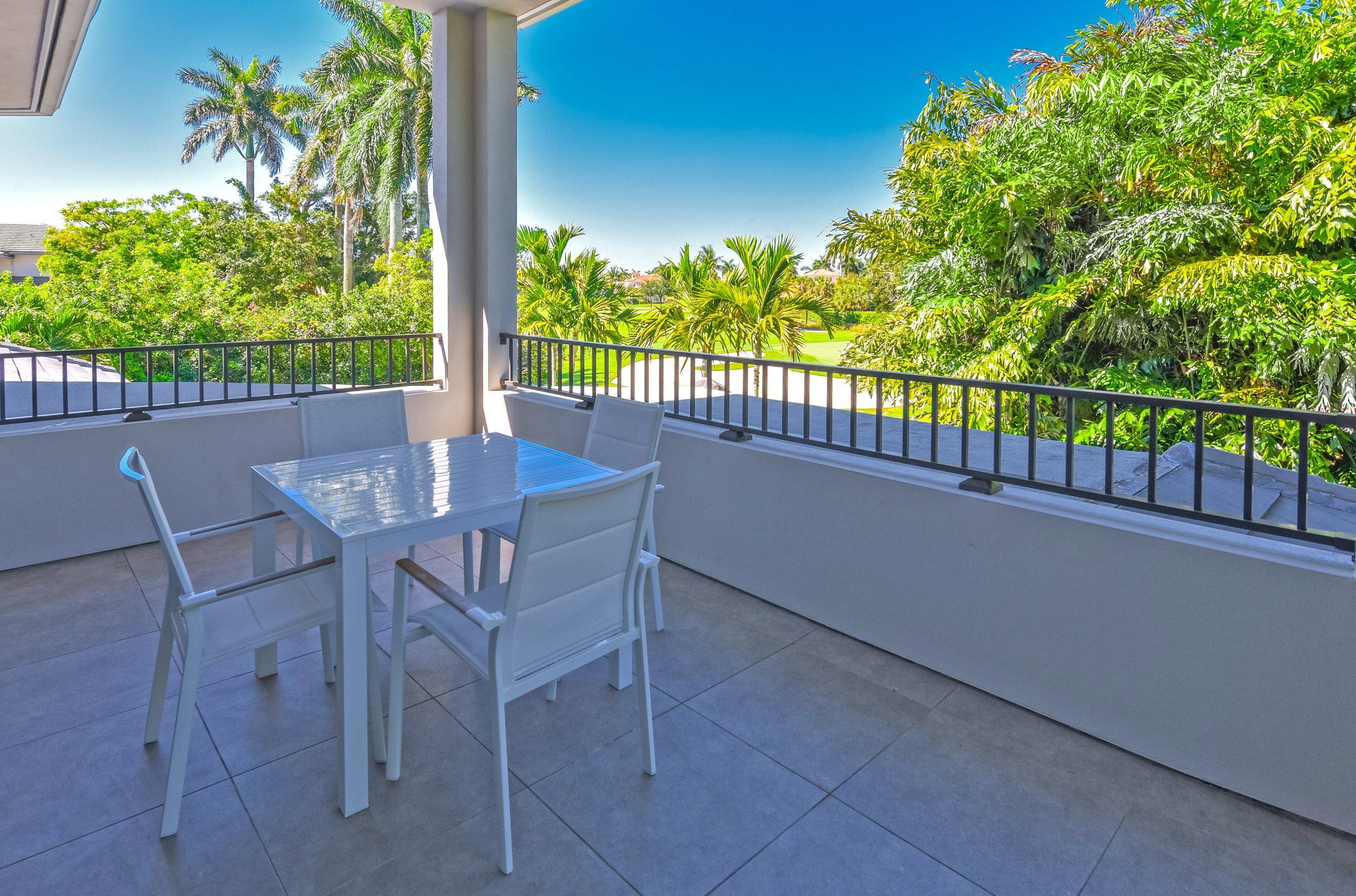 17661 Scarsdale Boca Raton, FL 33496