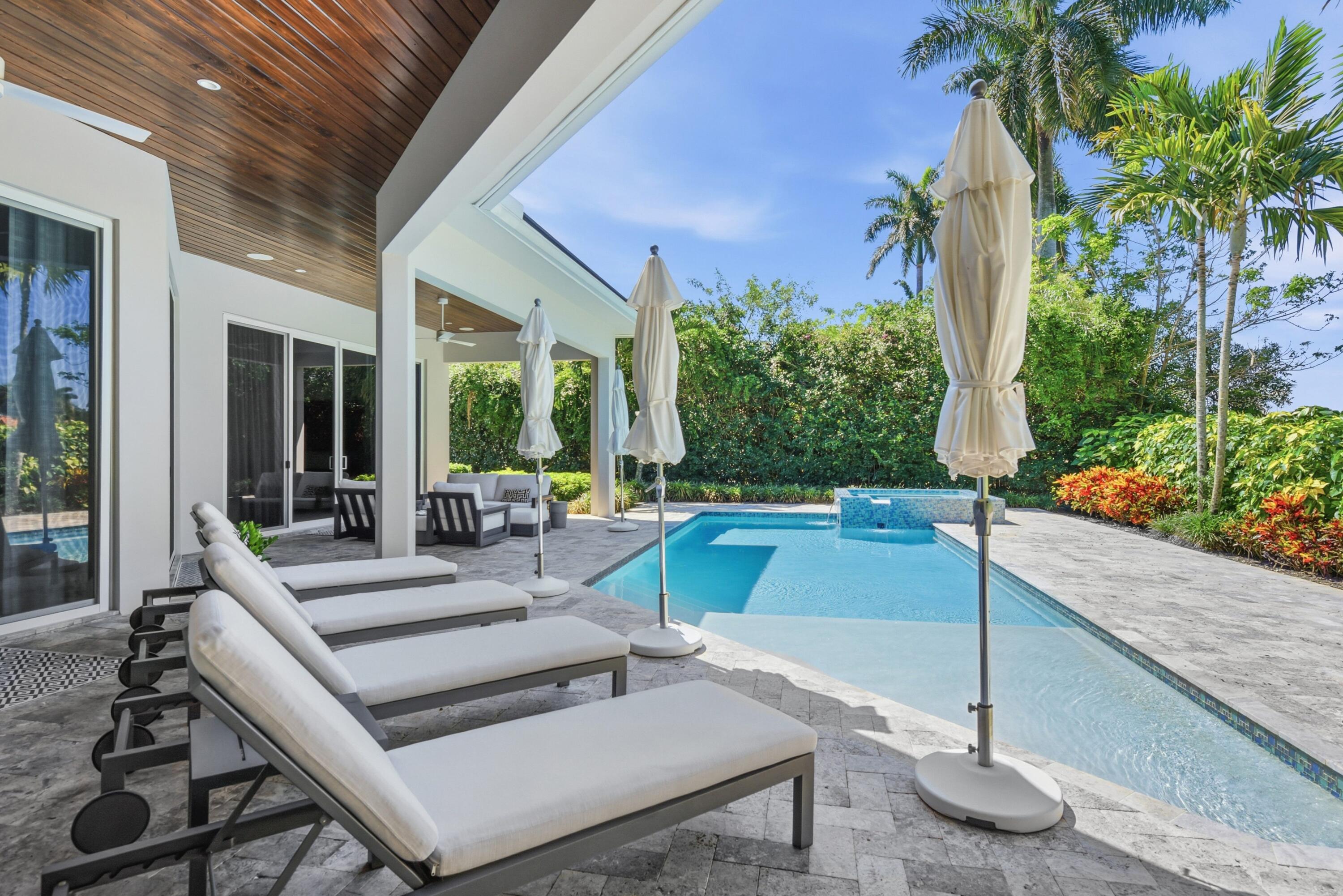 17661 Scarsdale Boca Raton, FL 33496