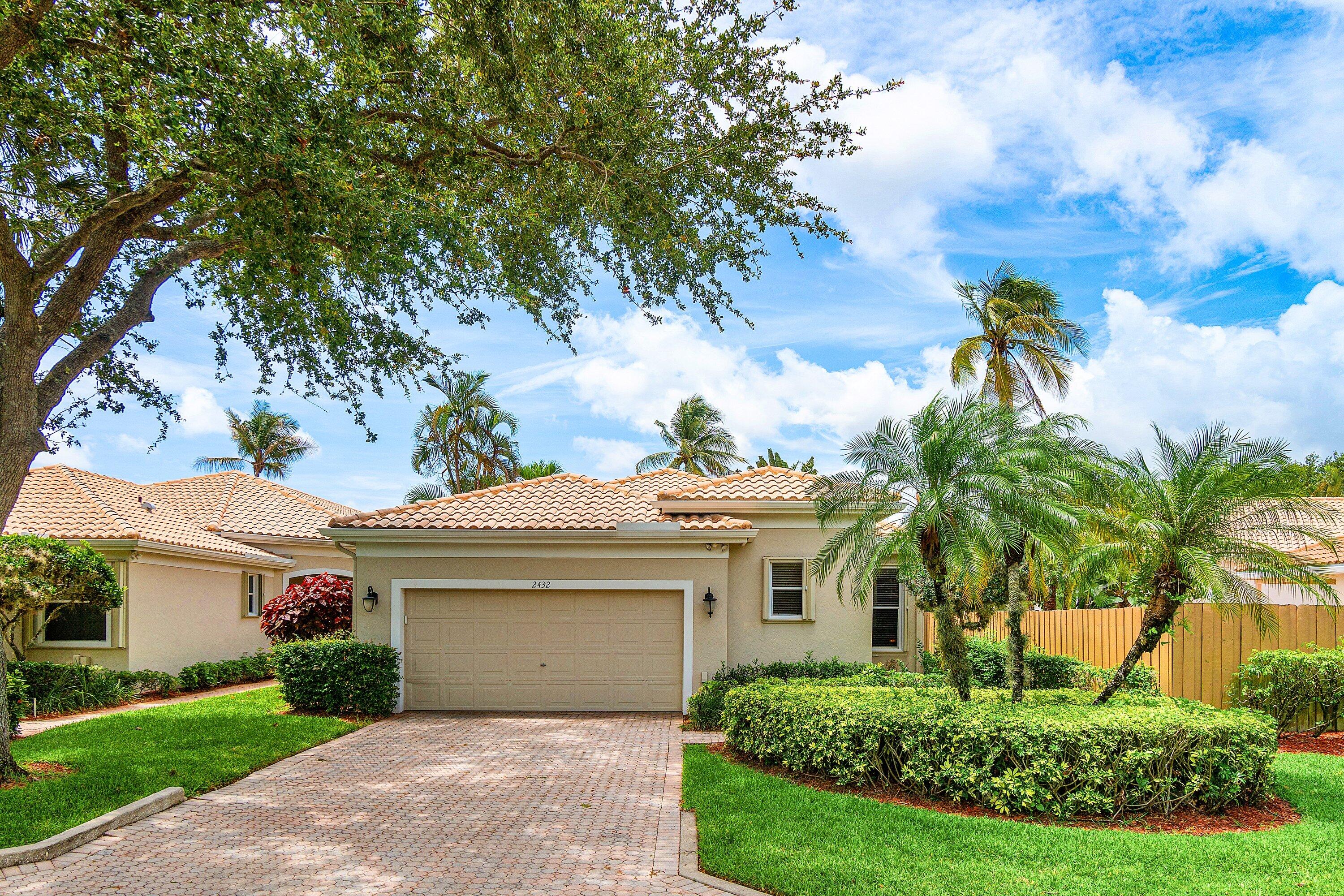 2432 NW 67th