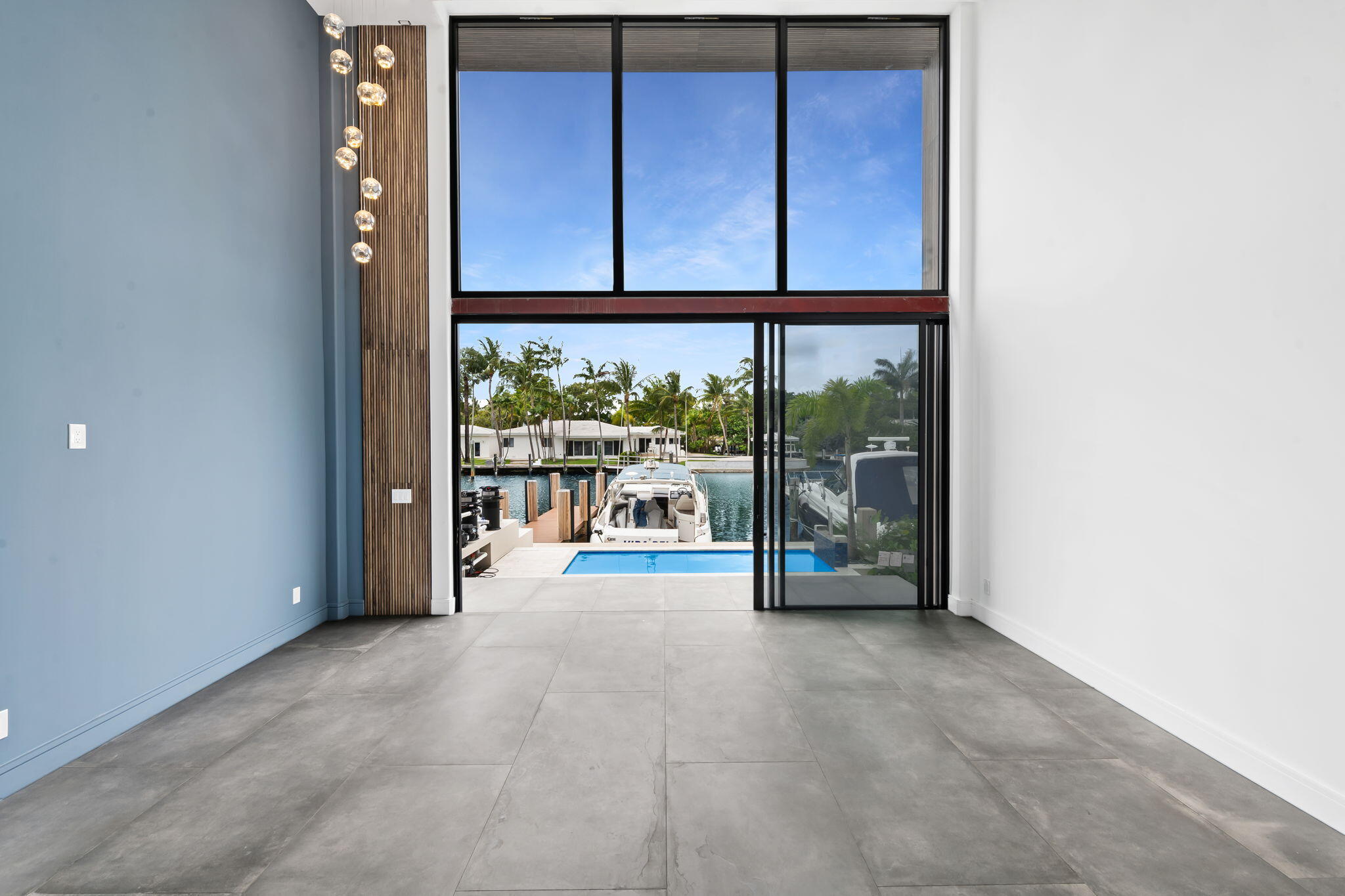 323 Hendricks Fort Lauderdale, FL 33301