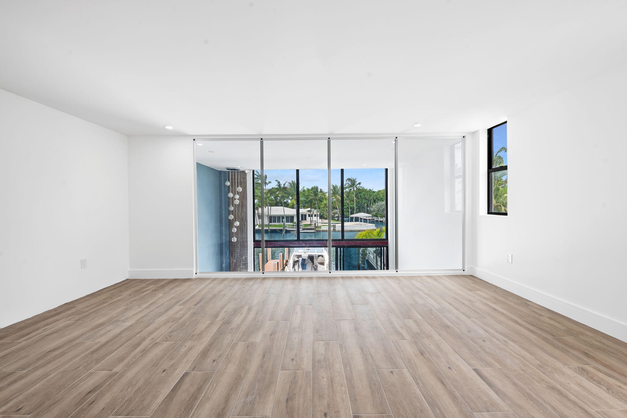 323 Hendricks Fort Lauderdale, FL 33301