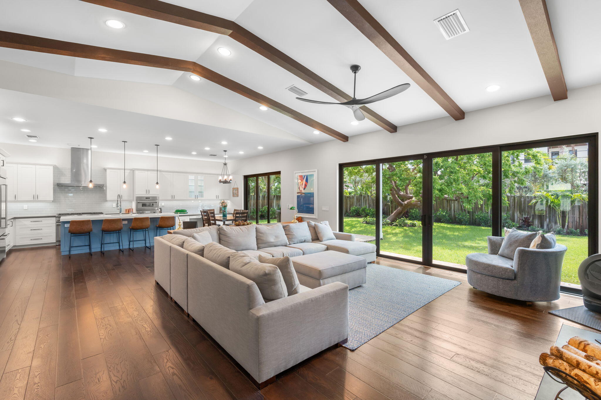 1716 Middle Riv Fort Lauderdale, FL 33305