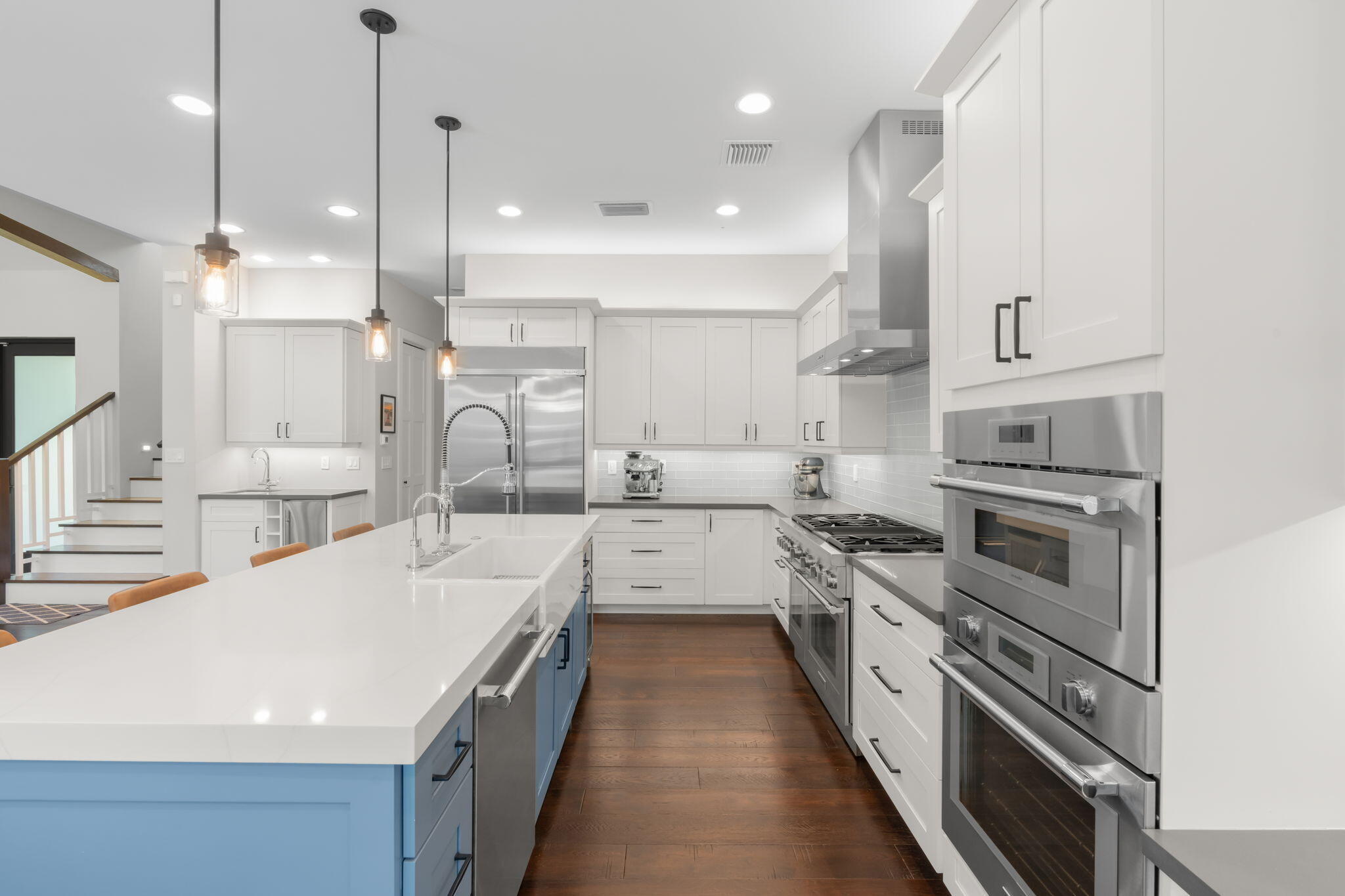 1716 Middle Riv Fort Lauderdale, FL 33305