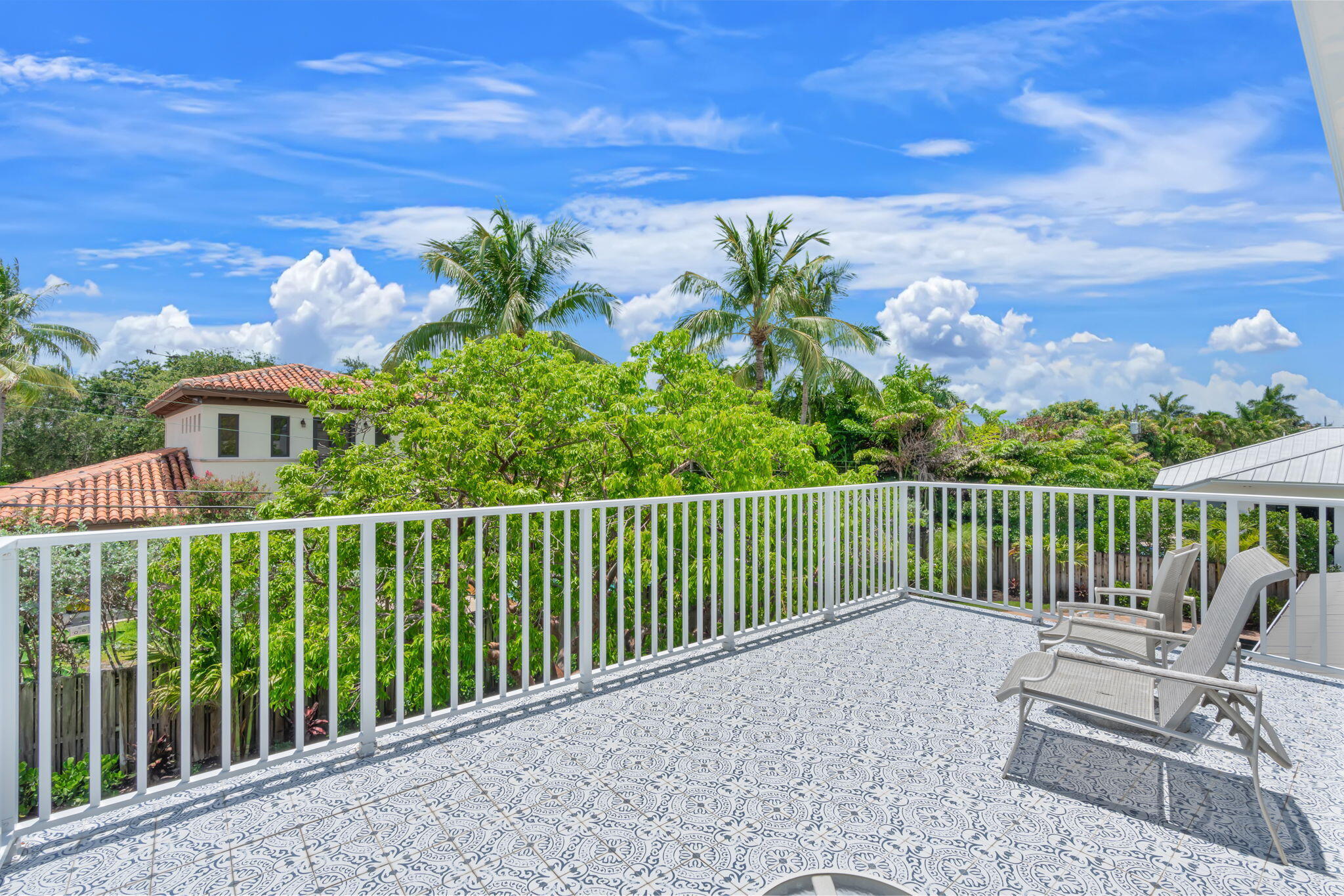1716 Middle Riv Fort Lauderdale, FL 33305