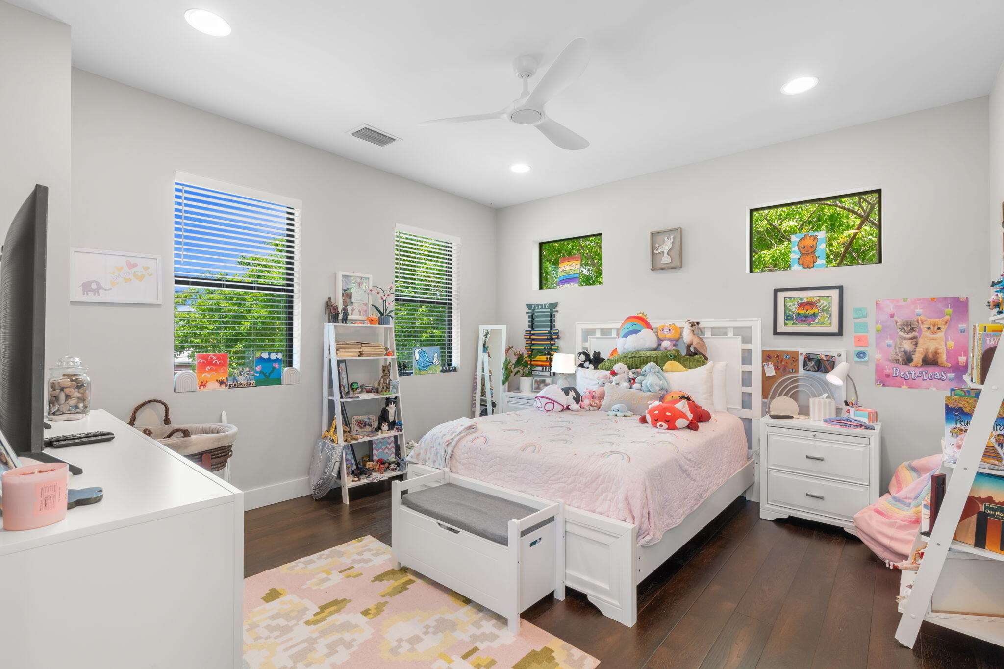 1716 Middle Riv Fort Lauderdale, FL 33305