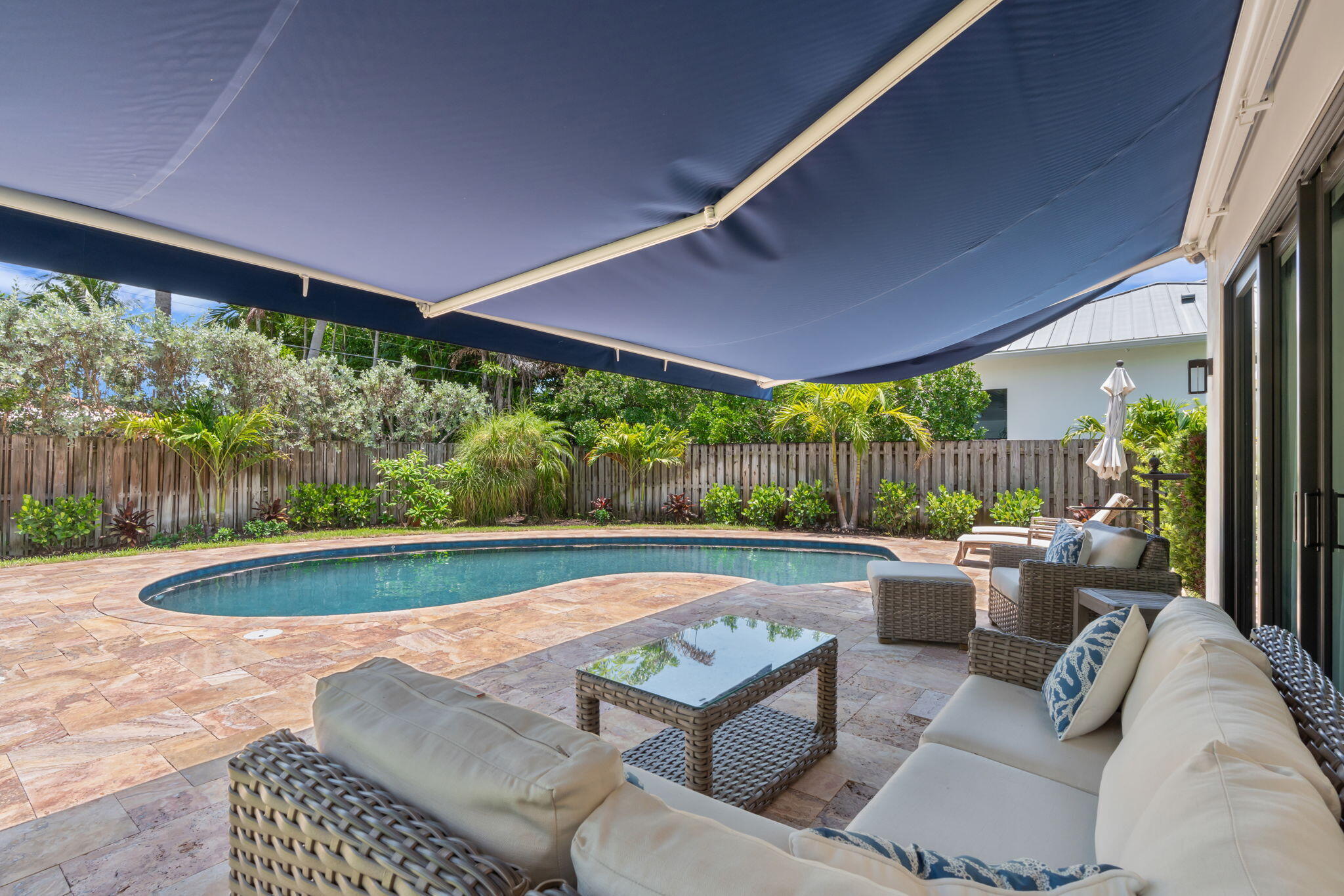 1716 Middle Riv Fort Lauderdale, FL 33305