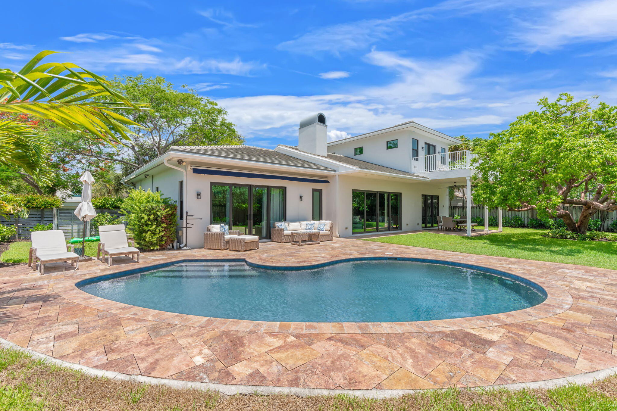 1716 Middle Riv Fort Lauderdale, FL 33305