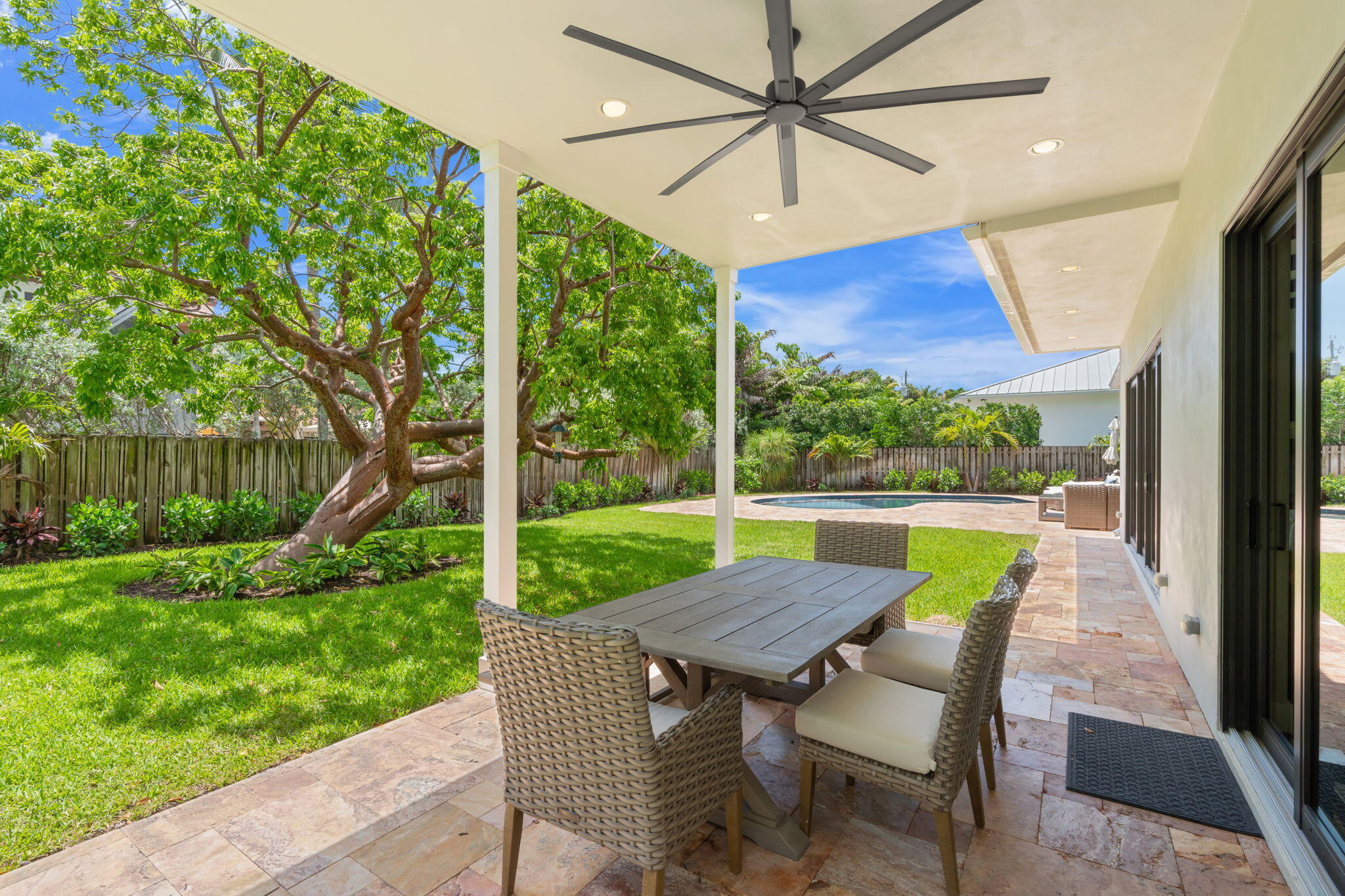 1716 Middle Riv Fort Lauderdale, FL 33305