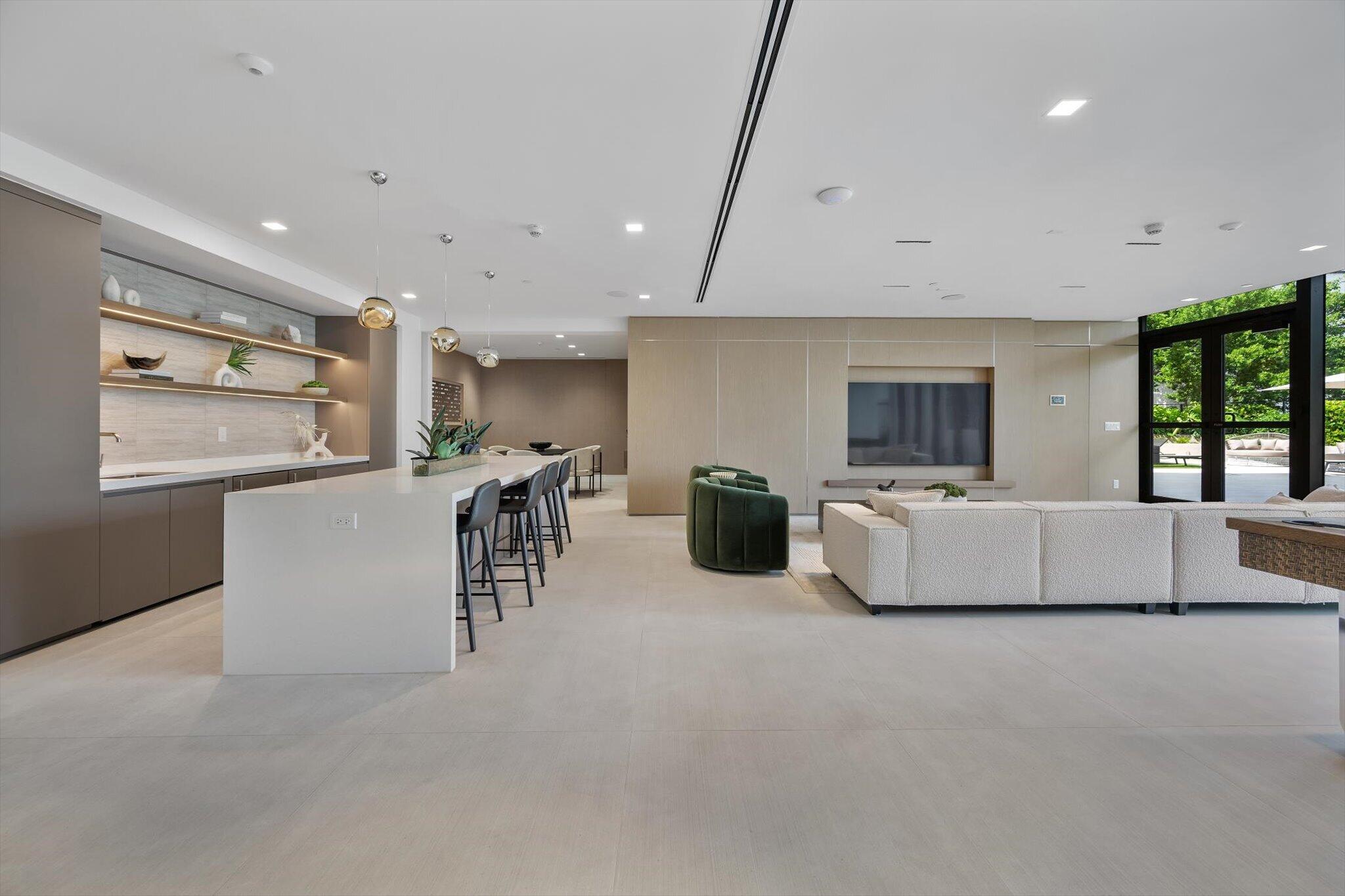 3034 Oak #503 Miami, FL 33133