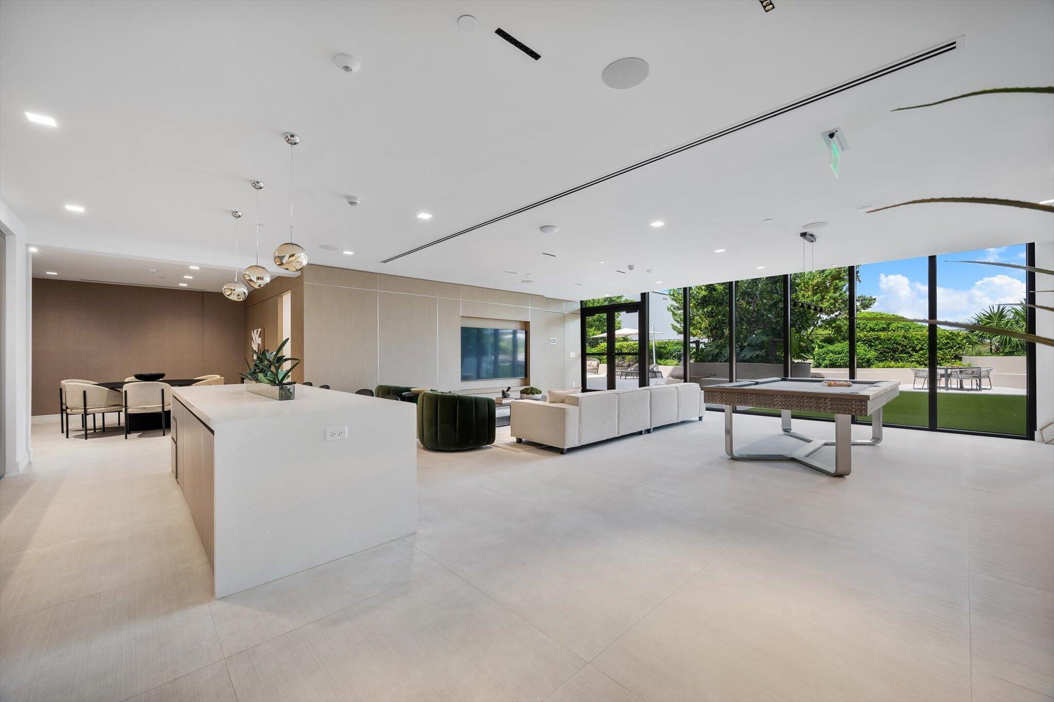 3034 Oak #503 Miami, FL 33133