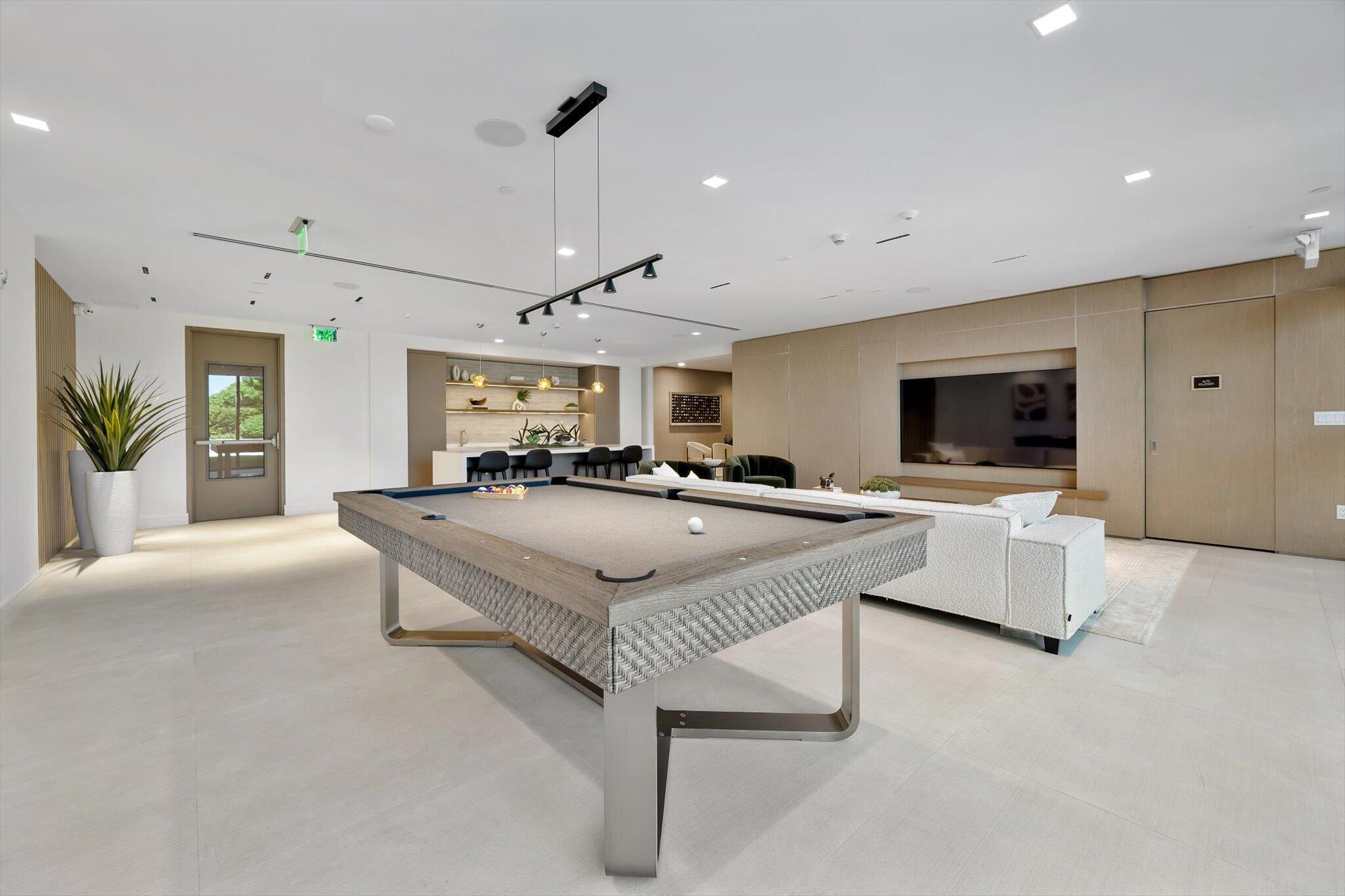 3034 Oak #503 Miami, FL 33133