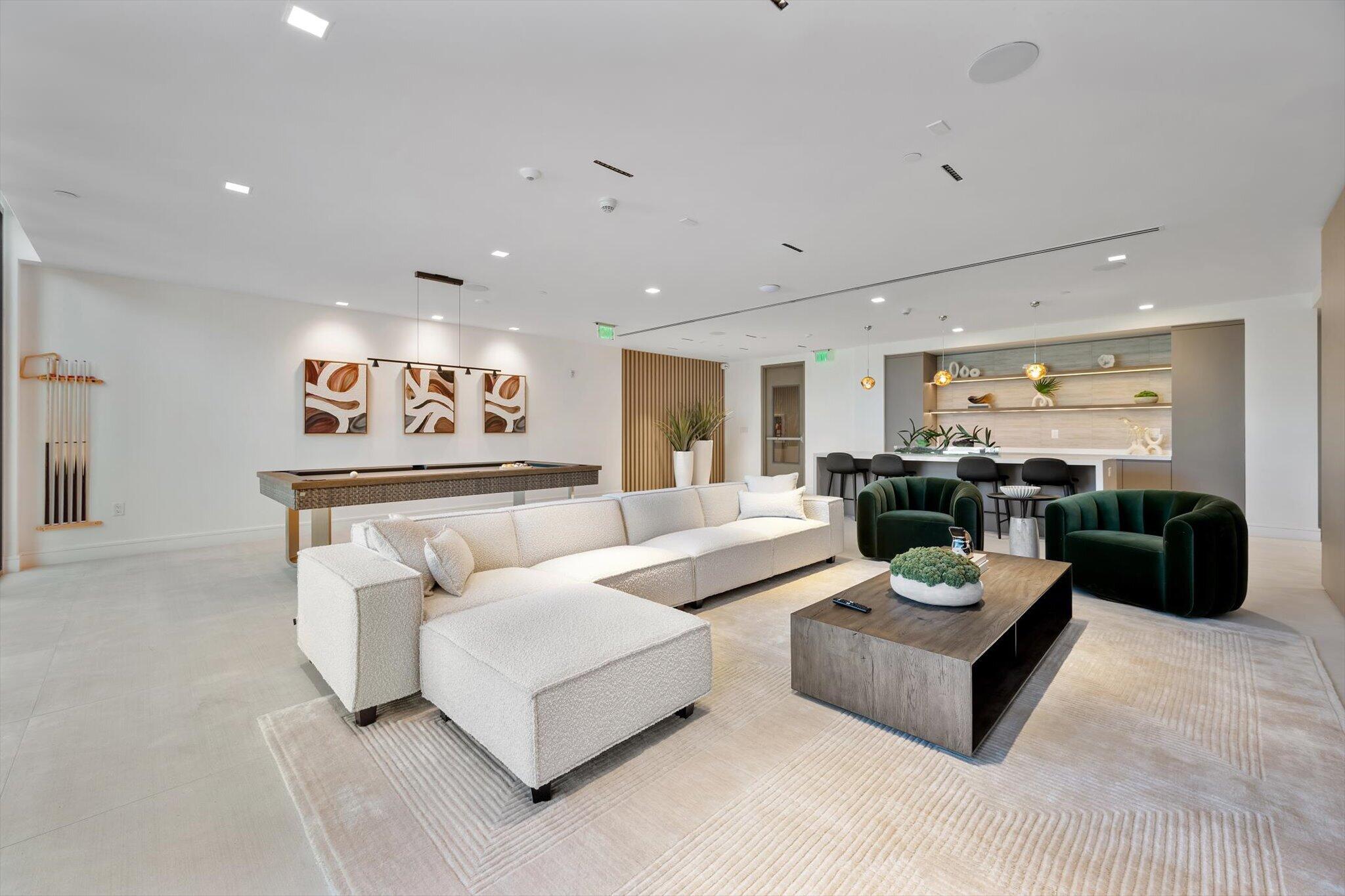 3034 Oak #503 Miami, FL 33133