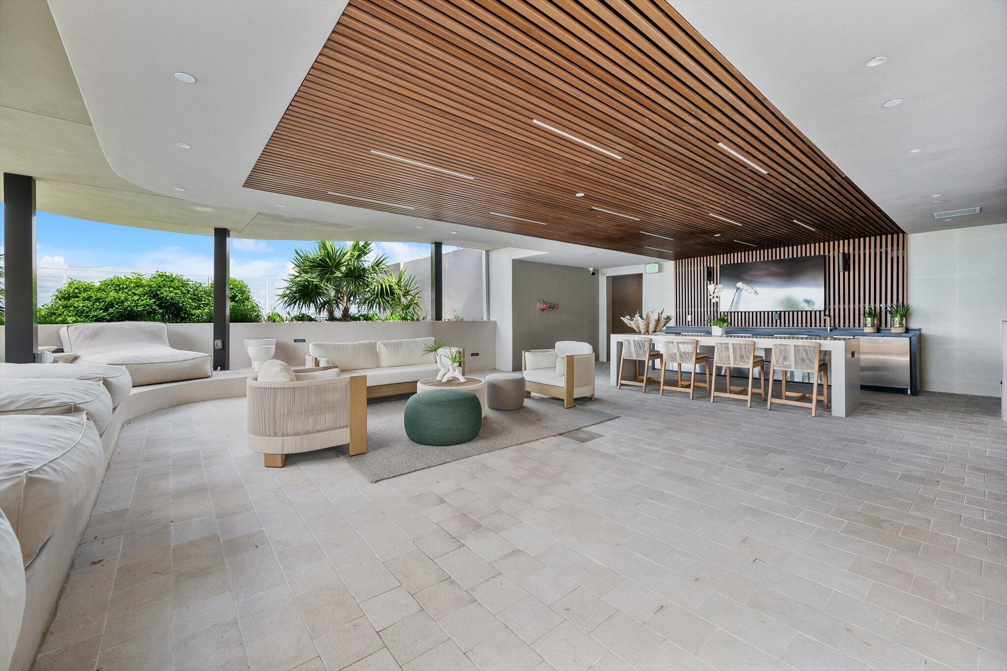 3034 Oak #503 Miami, FL 33133