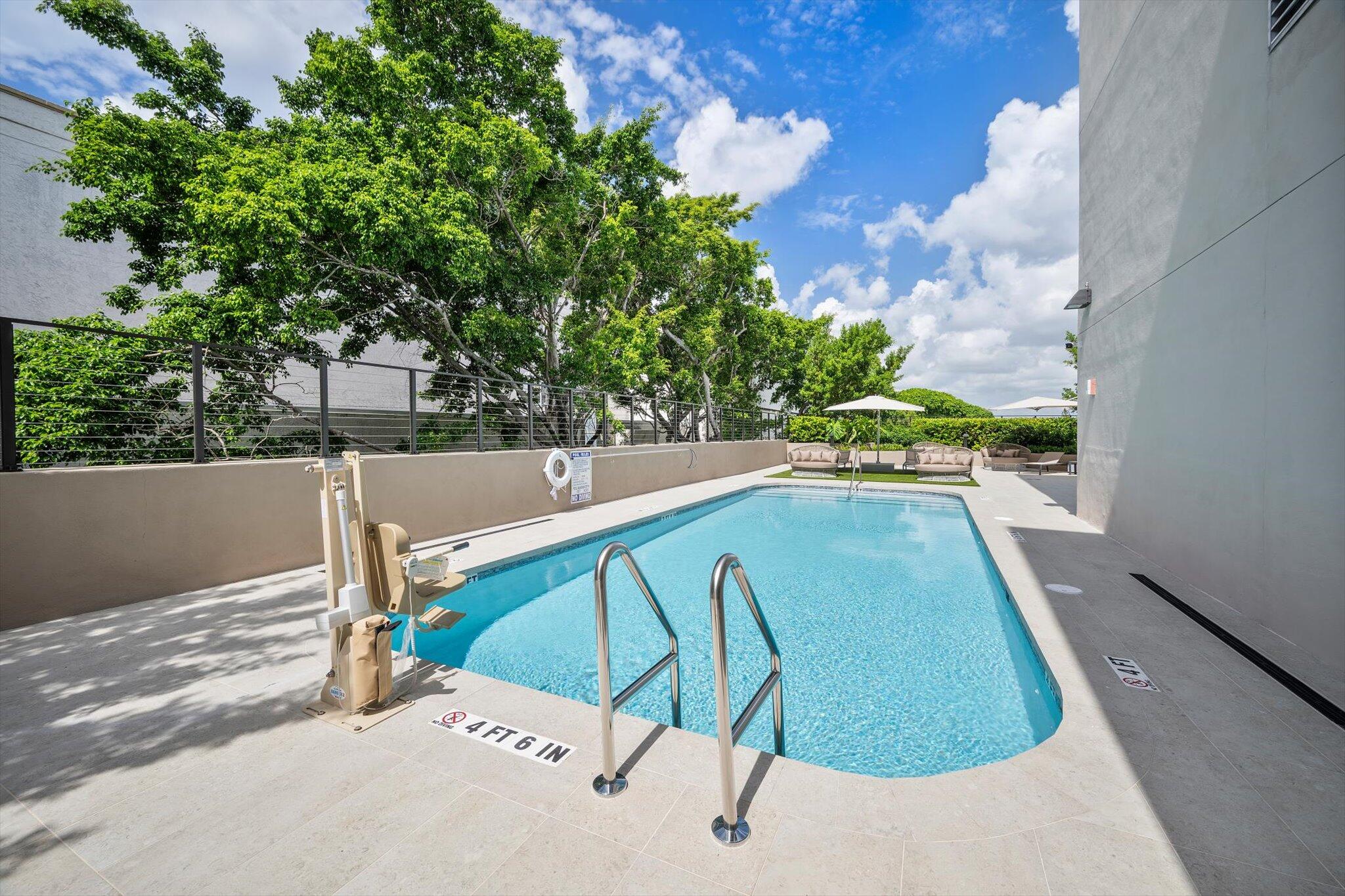 3034 Oak #503 Miami, FL 33133