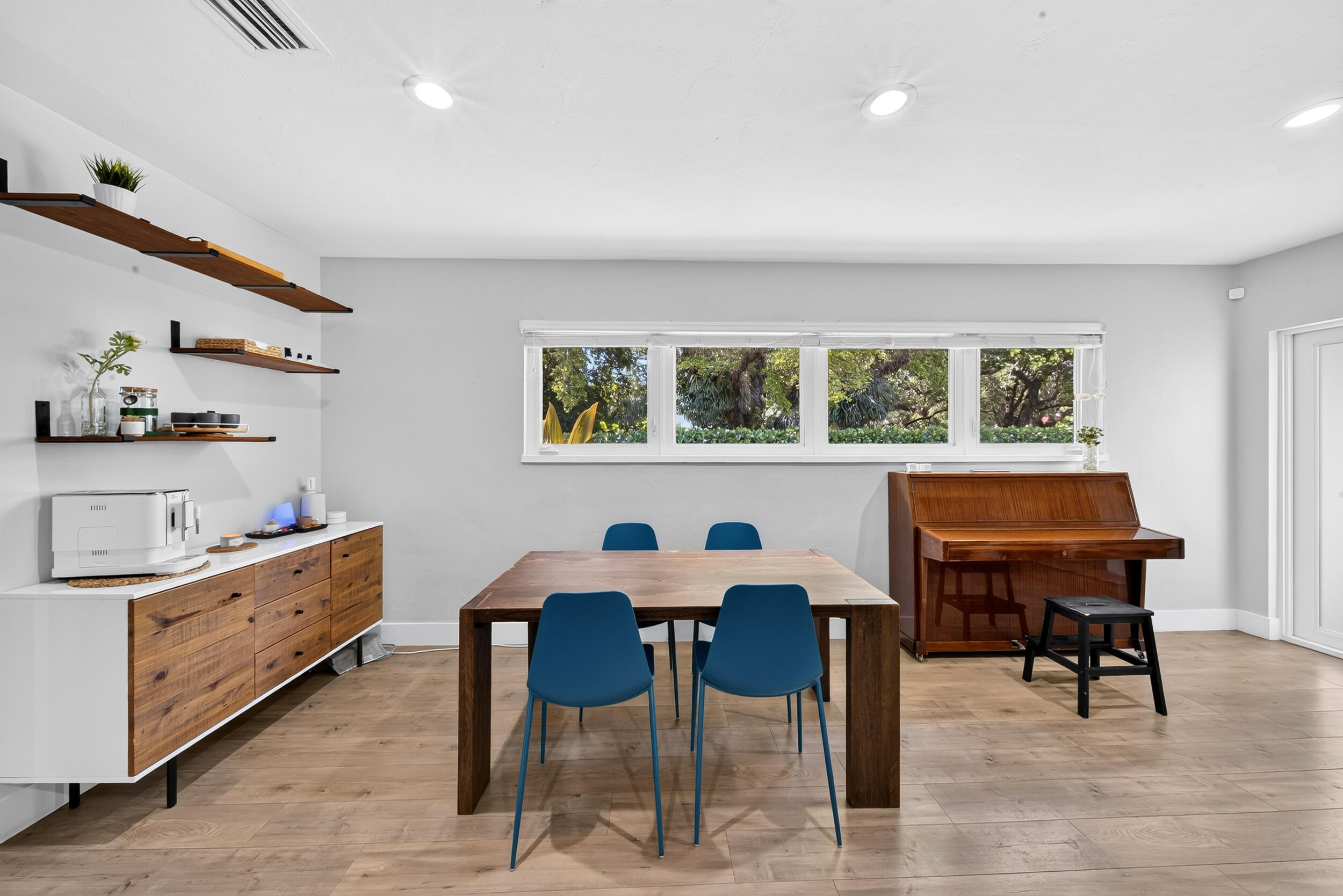 1015 Madrid Coral Gables, FL 33134