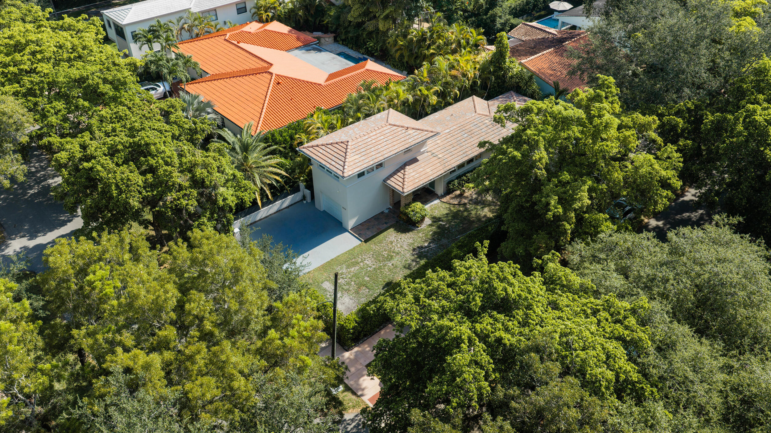 1015 Madrid Coral Gables, FL 33134