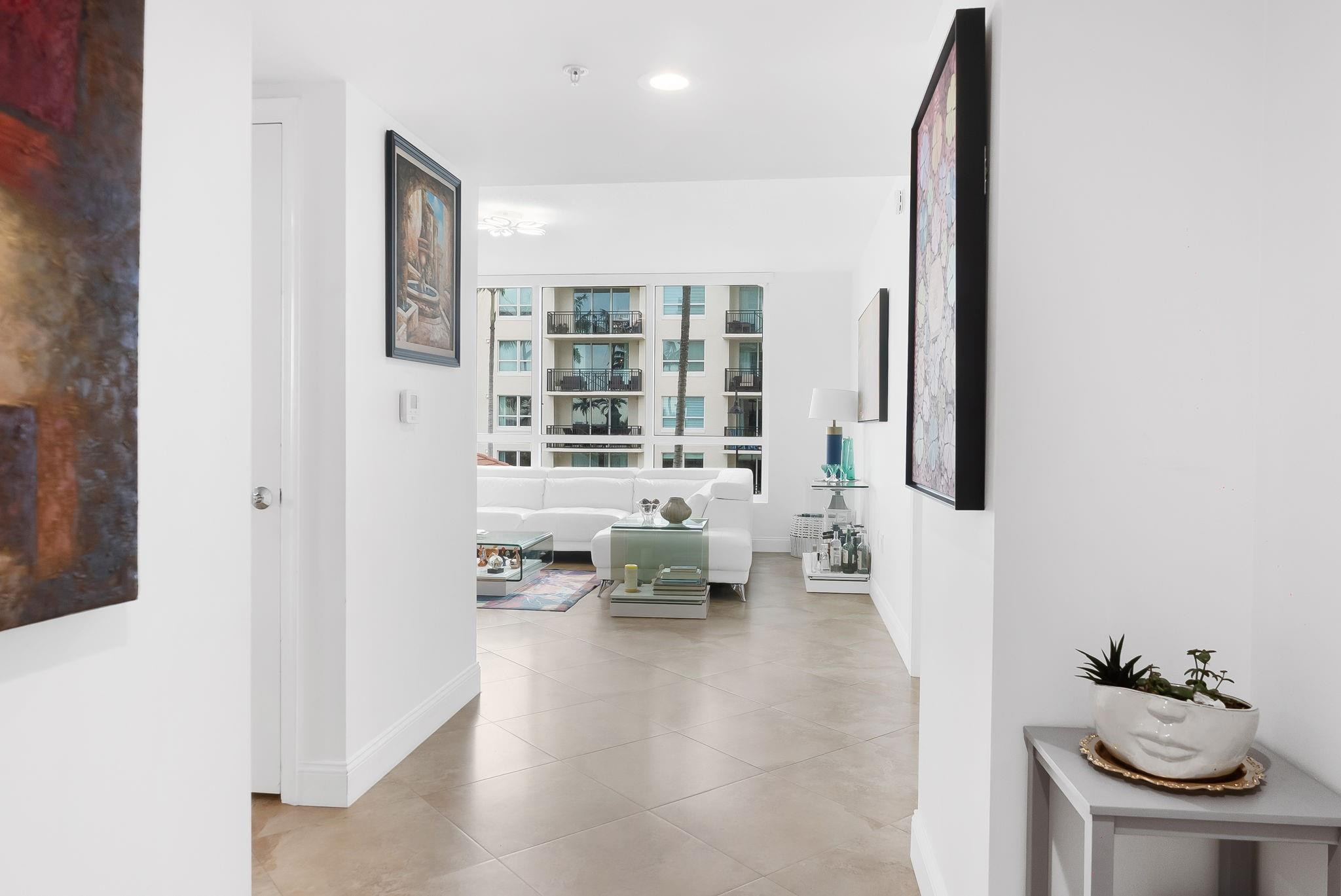 600 W Las Olas #903 Fort Lauderdale, FL 33312