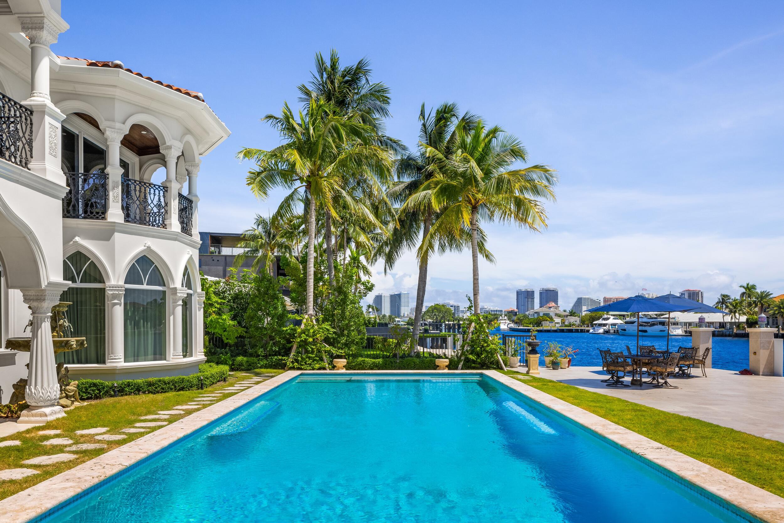745 Middle Riv Dr Fort Lauderdale, FL 33304
