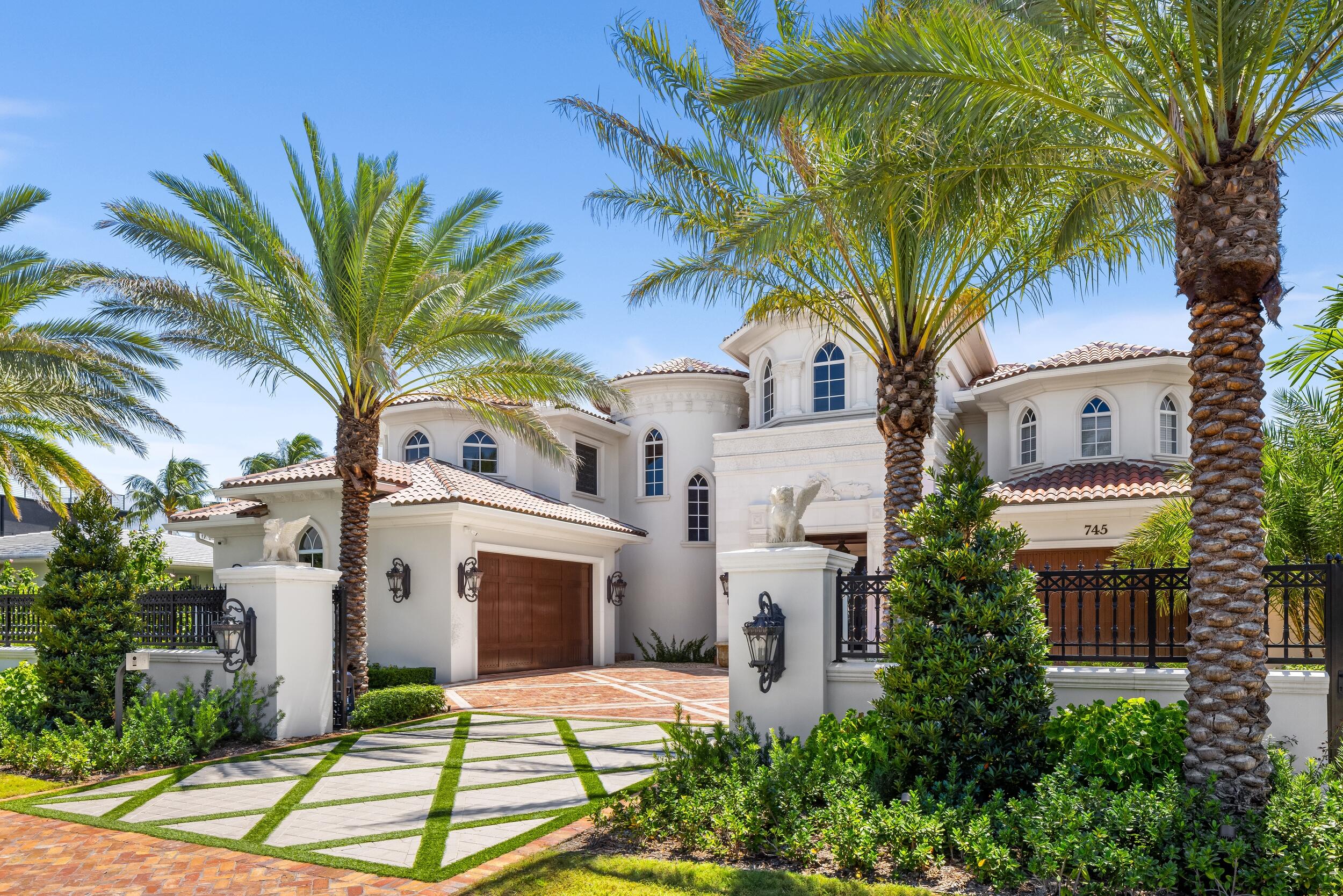 745 Middle Riv Dr Fort Lauderdale, FL 33304