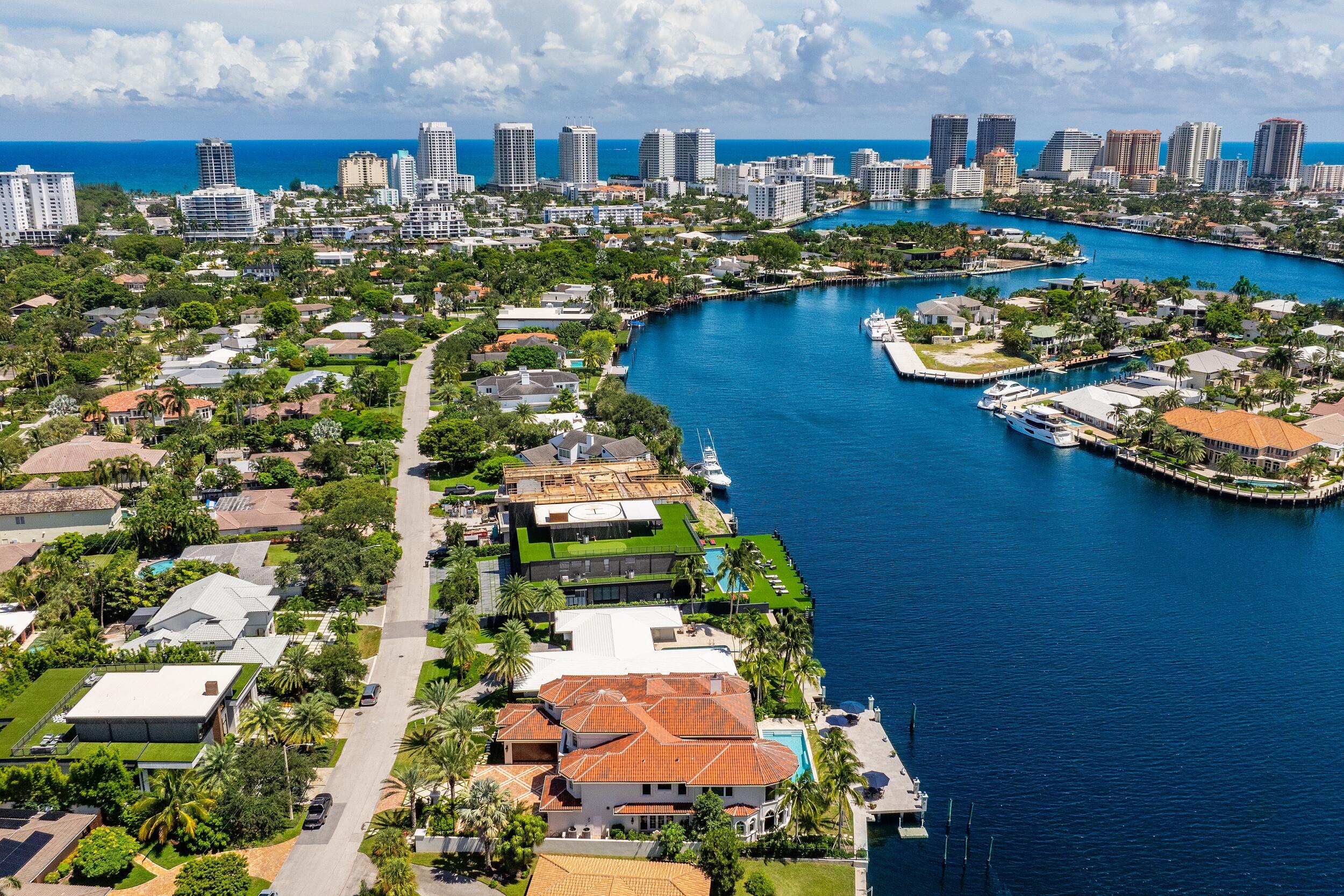745 Middle Riv Dr Fort Lauderdale, FL 33304