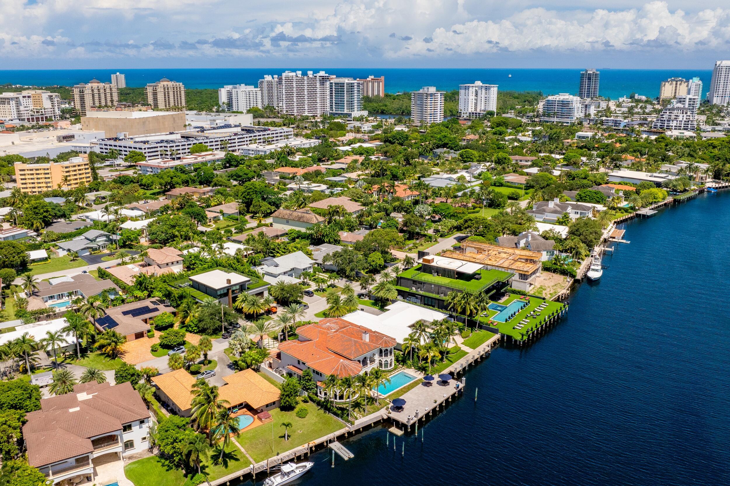 745 Middle Riv Dr Fort Lauderdale, FL 33304