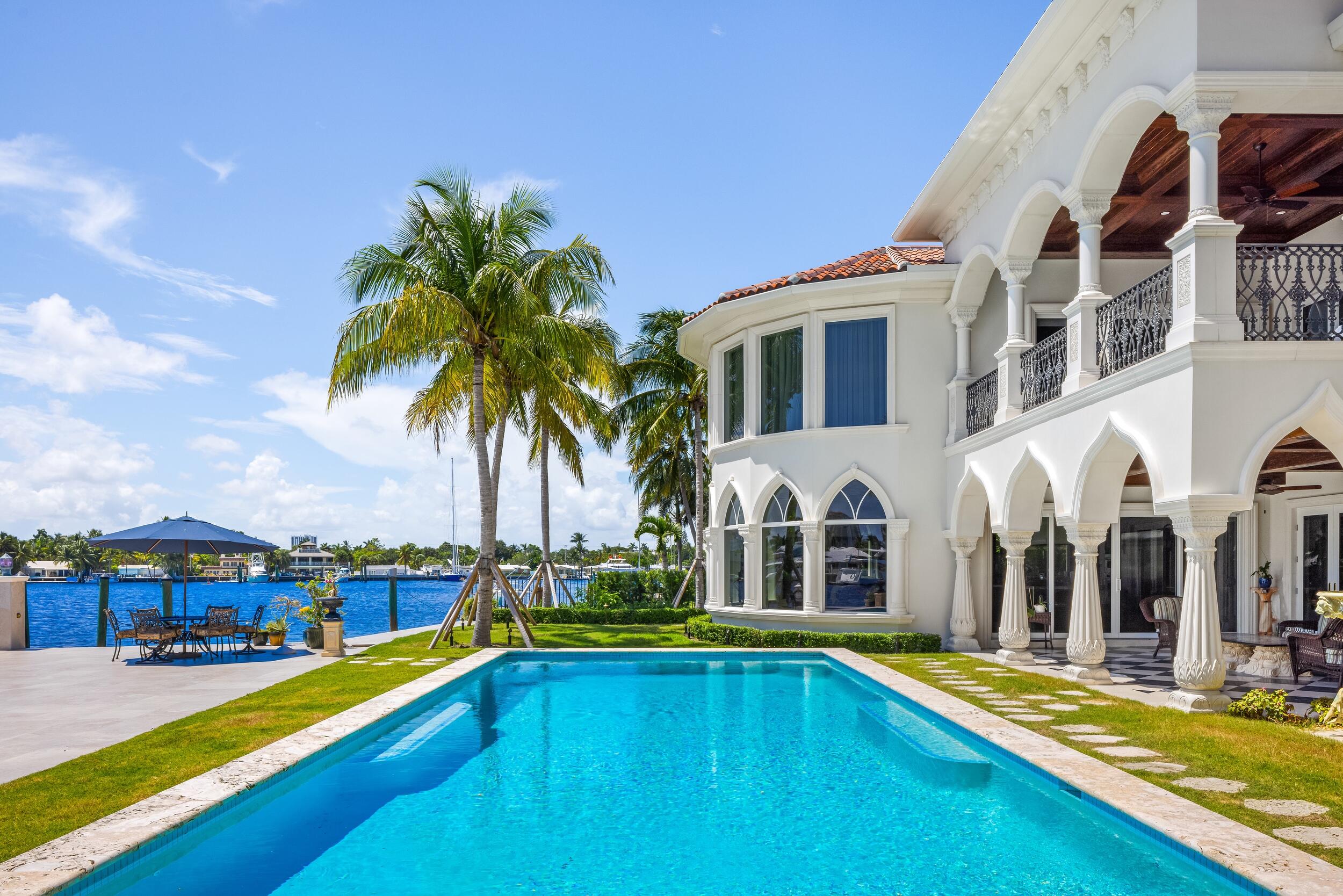 745 Middle Riv Dr Fort Lauderdale, FL 33304